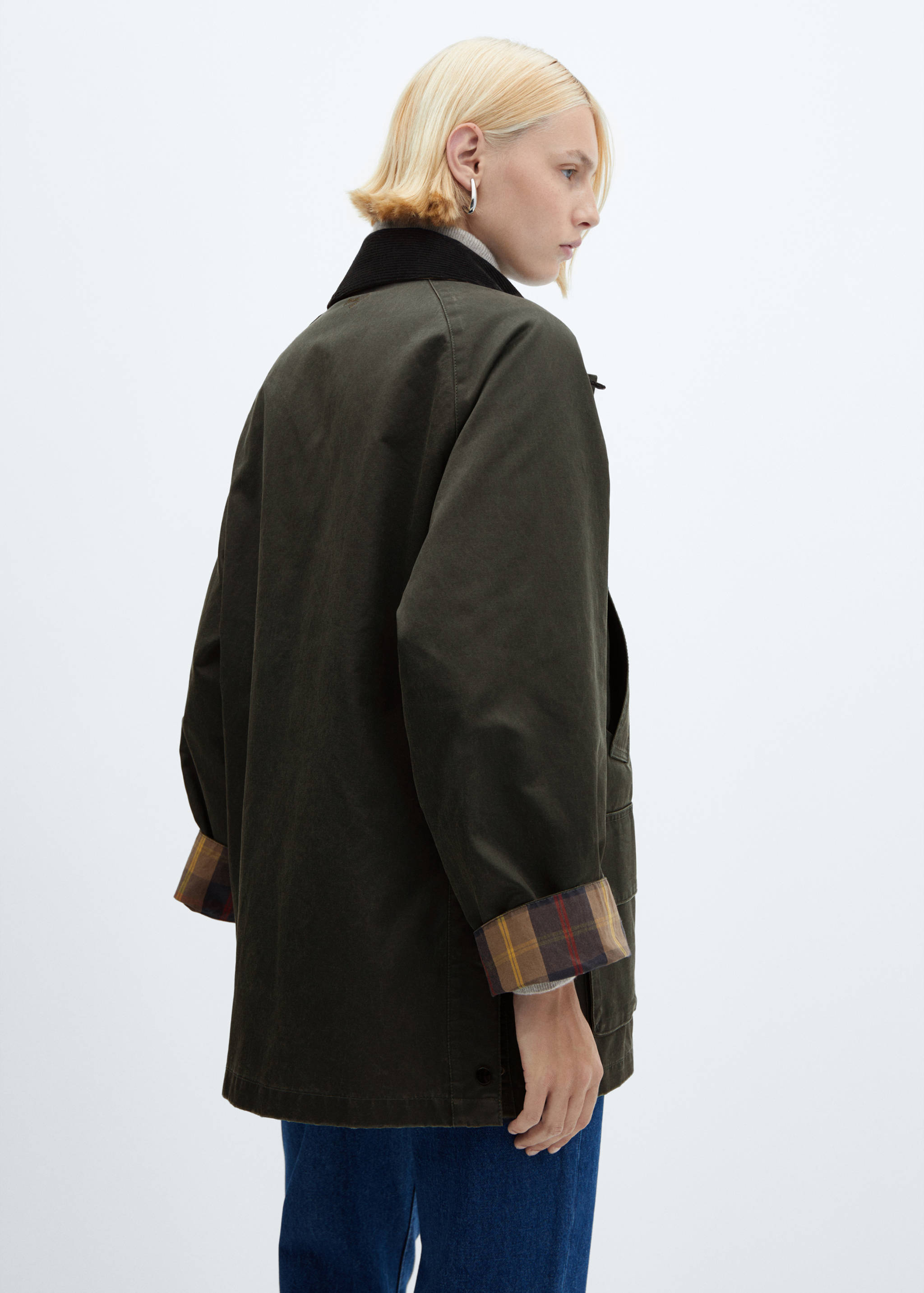 Waxed-effect short parka - Reverse of the article