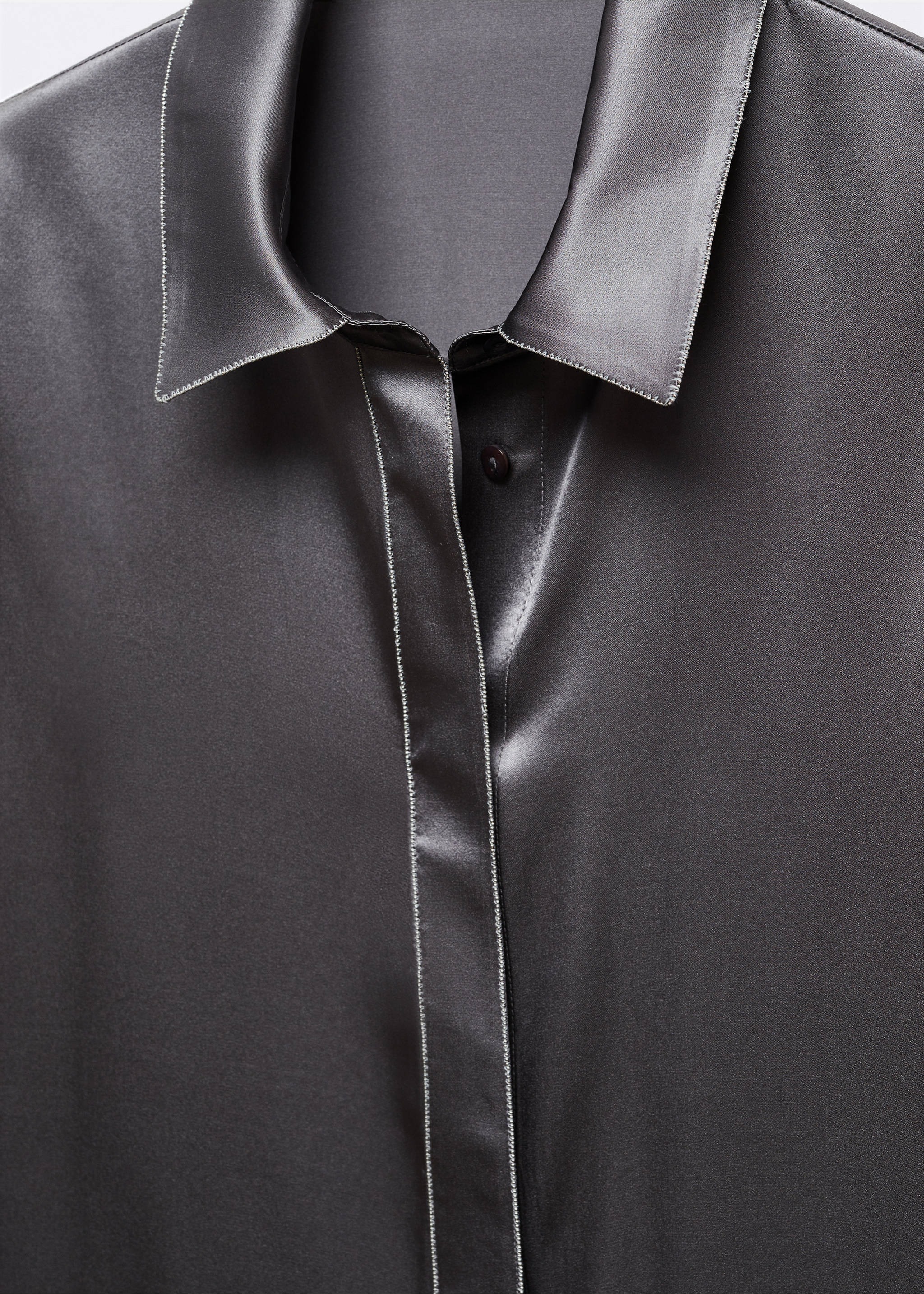 Camisa seda ribetes - Detalle del artículo 8, Gris antracita. Ref: 57035984-00.