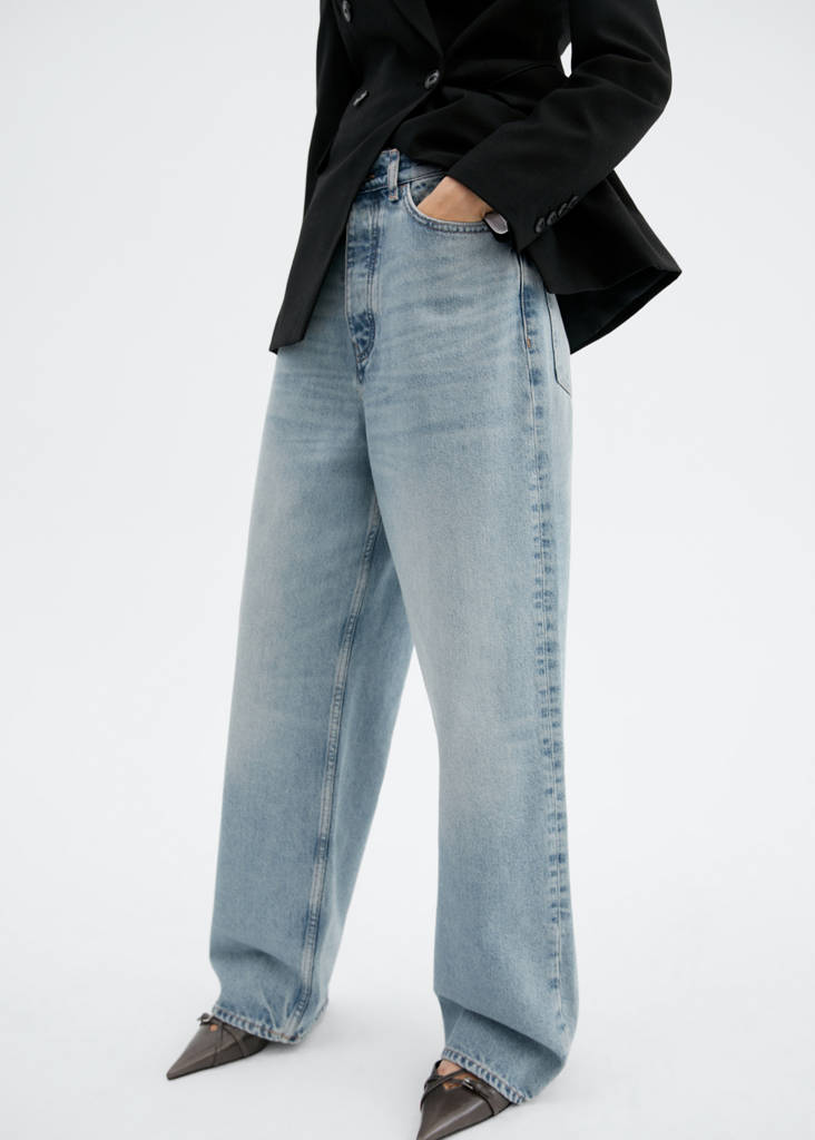 Wide leg mid-rise jeans — Medium Vintage Blue