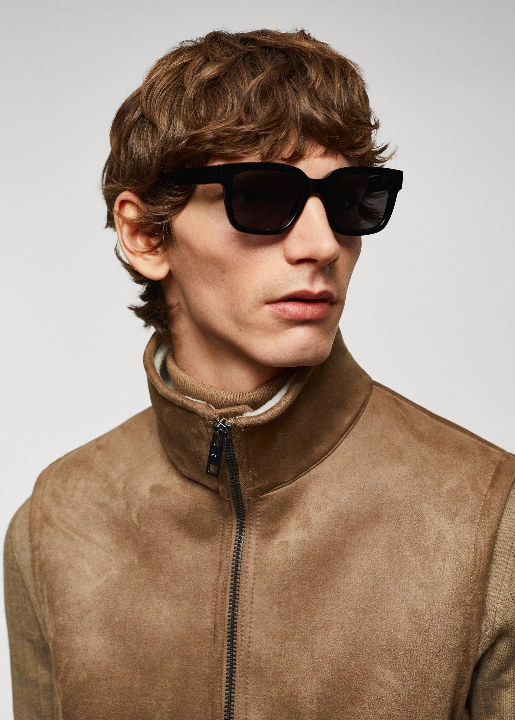 Shearling-lined faux-leather gilet - Details of the article 1