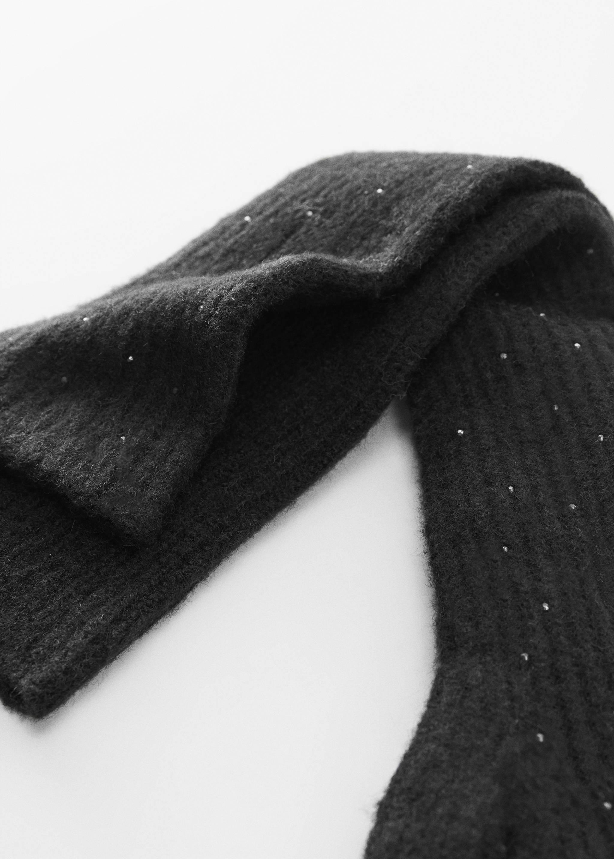 Guantes largos detalle brillantes - Plano medio