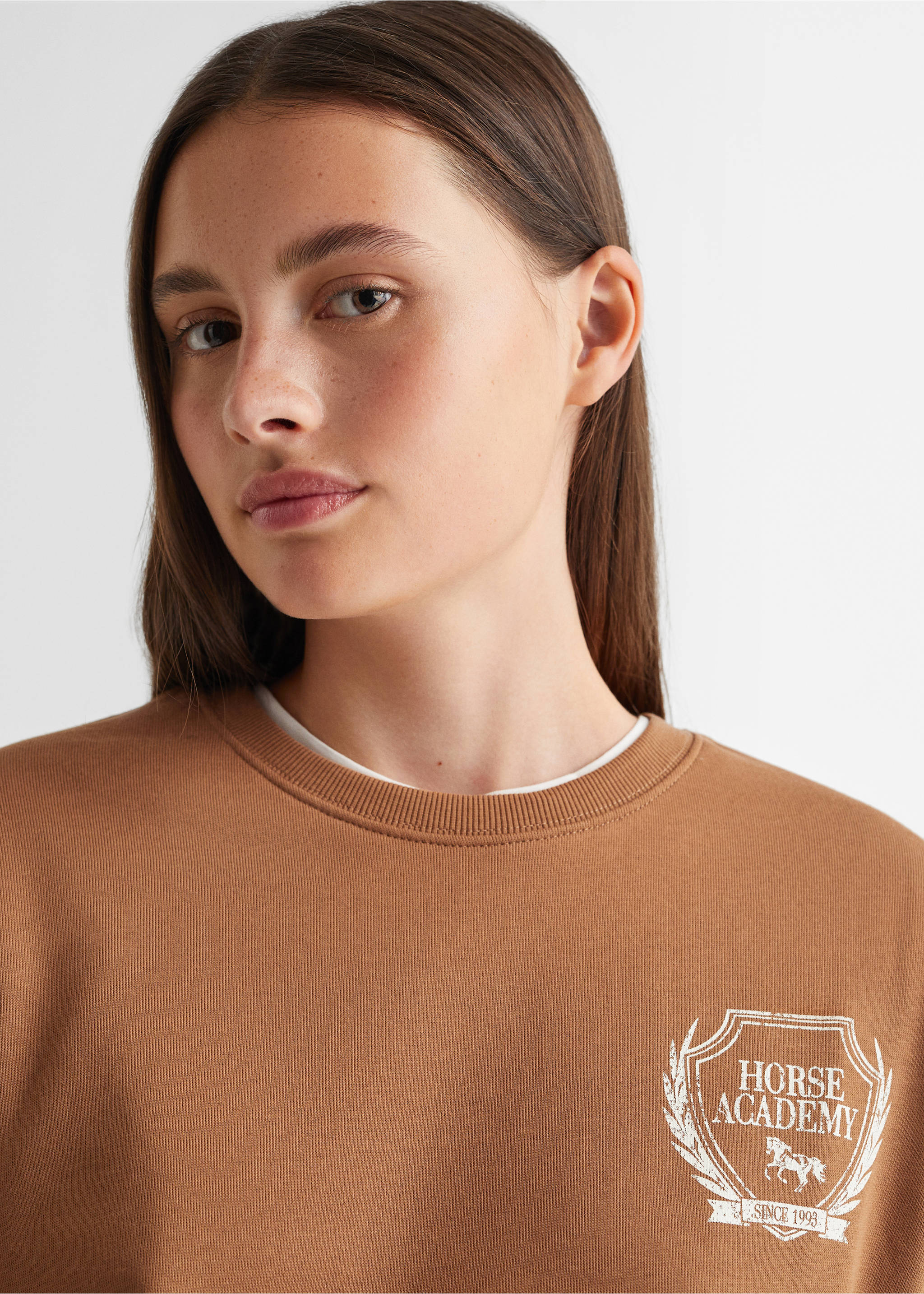 Printed message sweatshirt - Details of the article 1, Russet. Ref: 57037901-00.