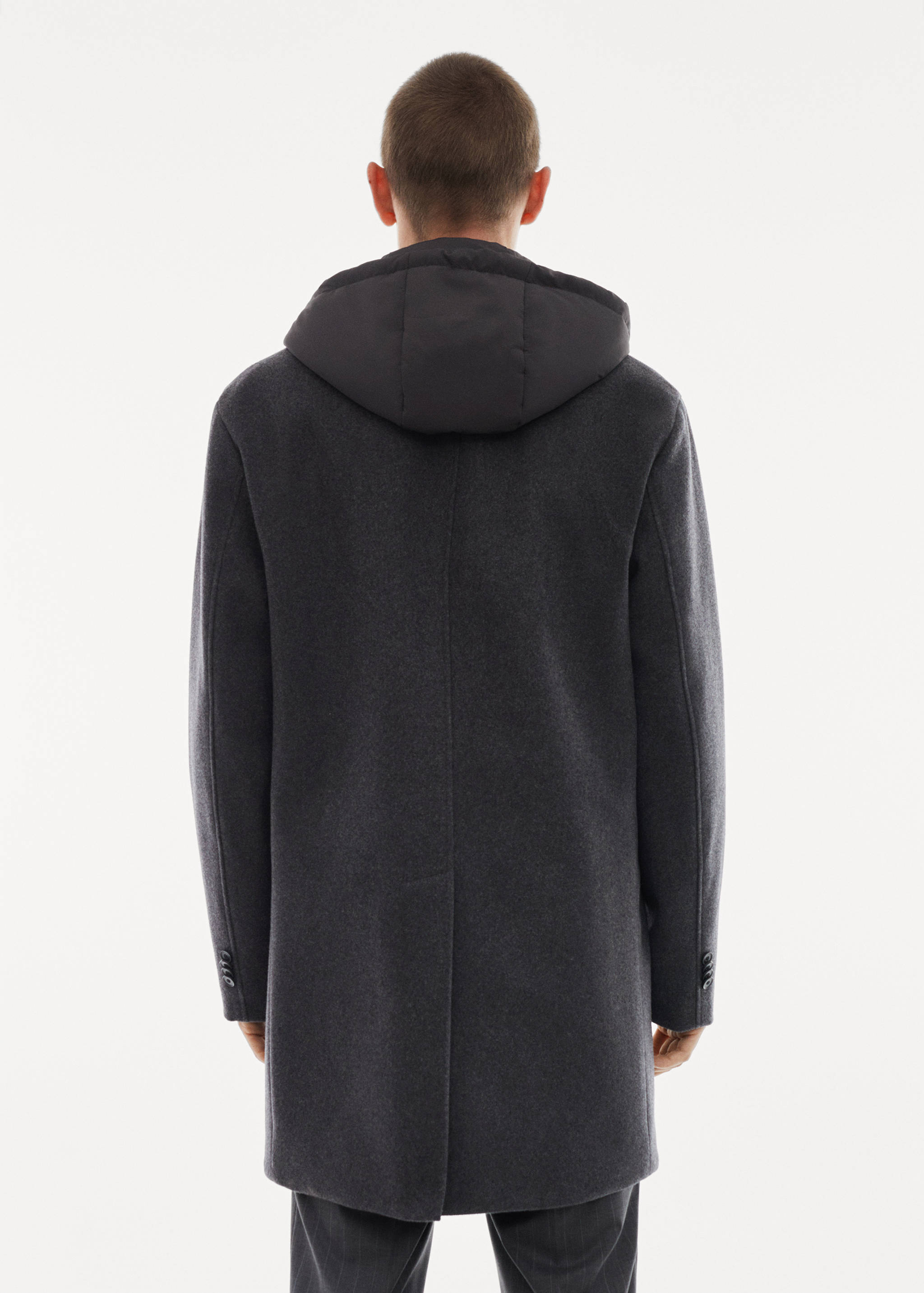 Detachable hood wool coat - Reverse of the article