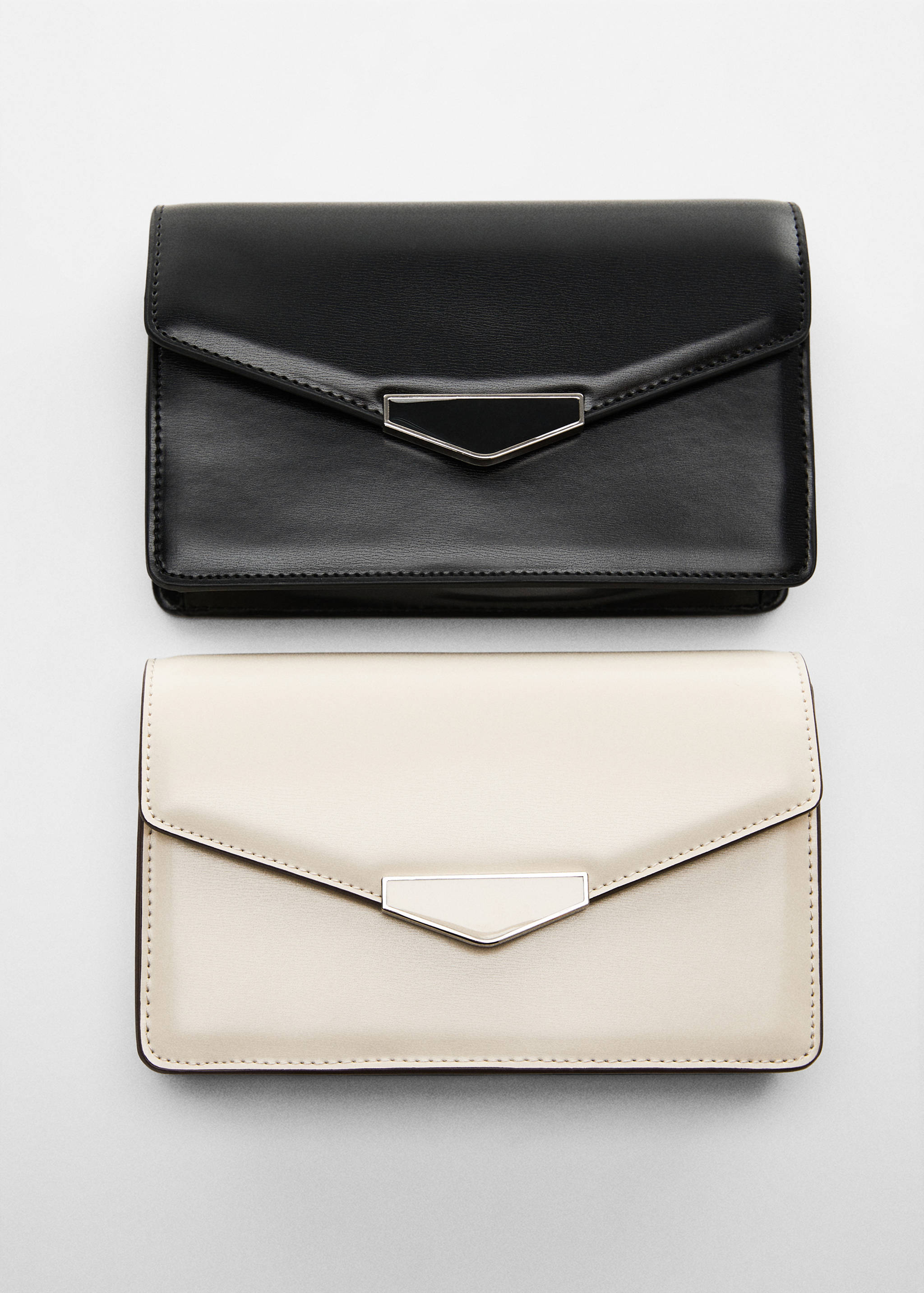 Crossbody bag with flap - Details of the article 5