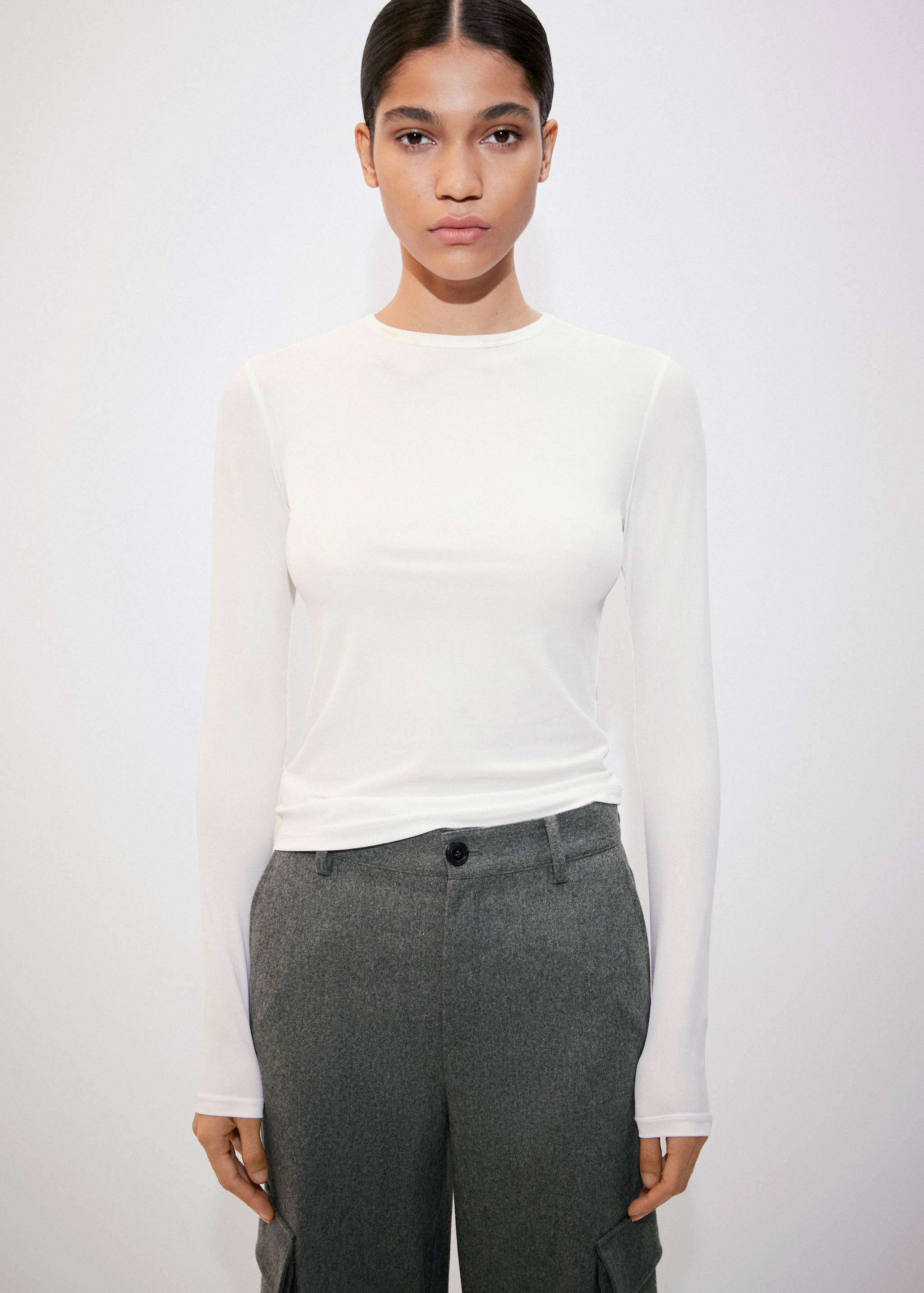 T-shirt manches longues col rond - Plan moyen