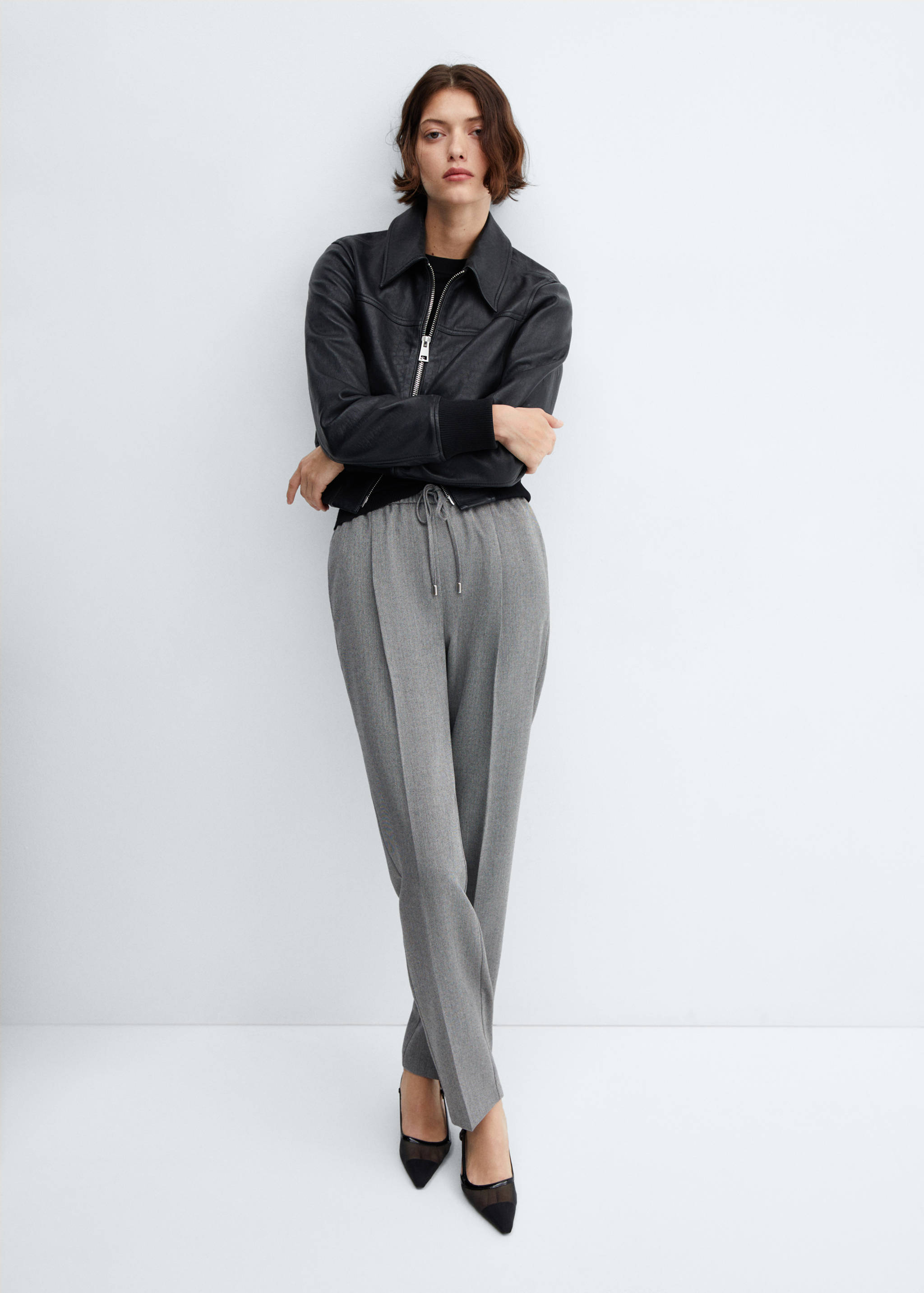 Flowy jogger trousers - Details of the article 2