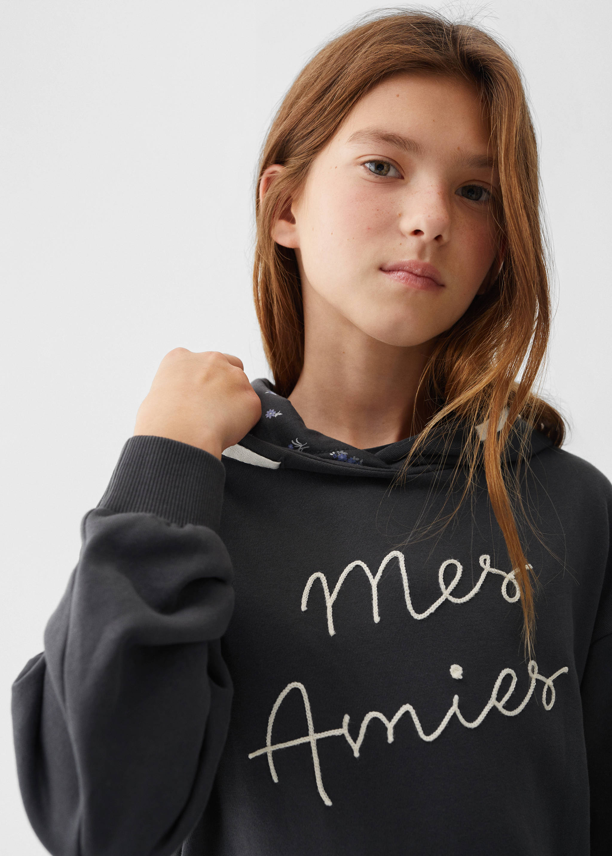 Embroidered message sweatshirt - Details of the article 1