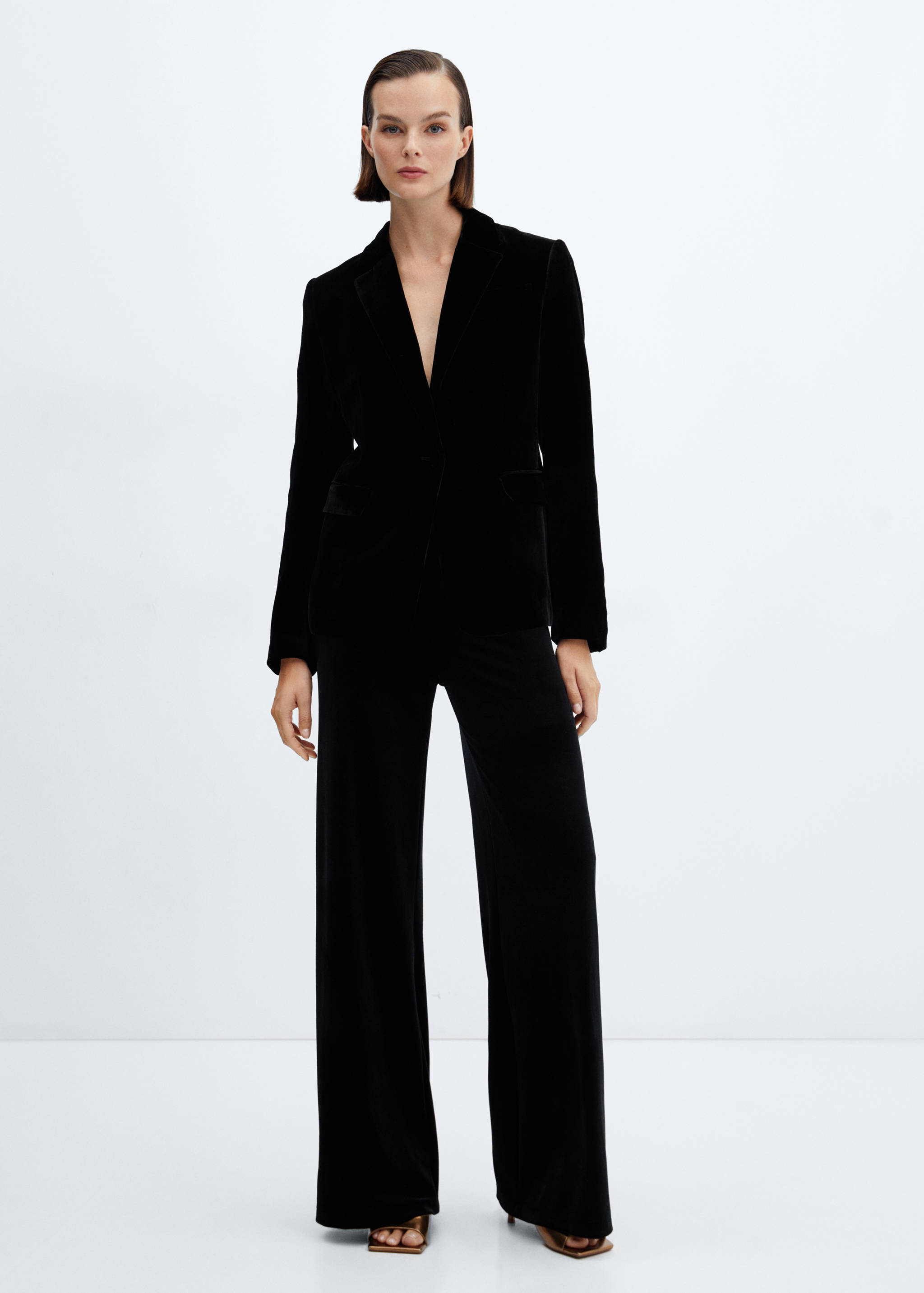 Бархатный костюмный пиджак - Общий план