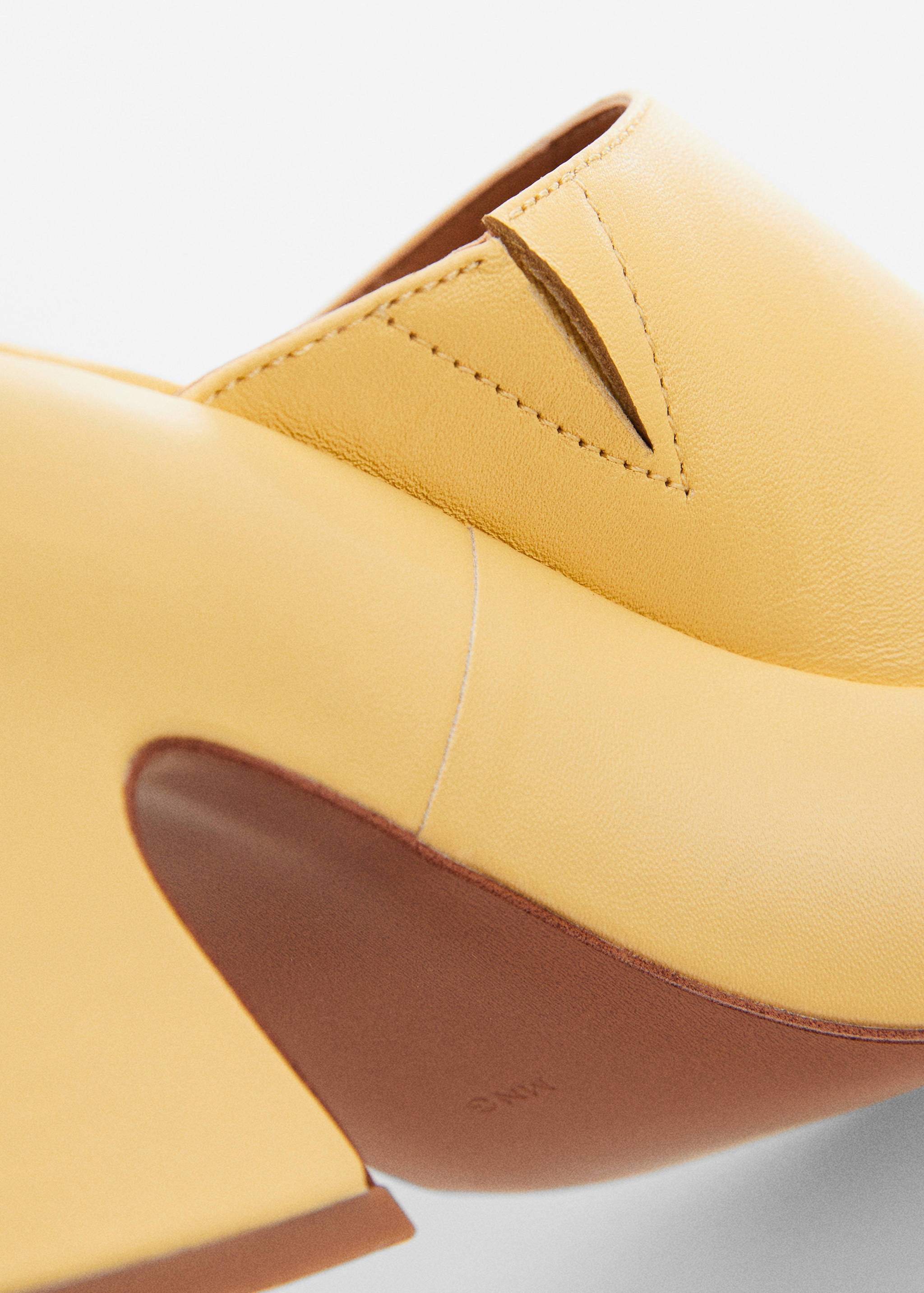 Sabots cuir talon bloc - Détail de l'article 1