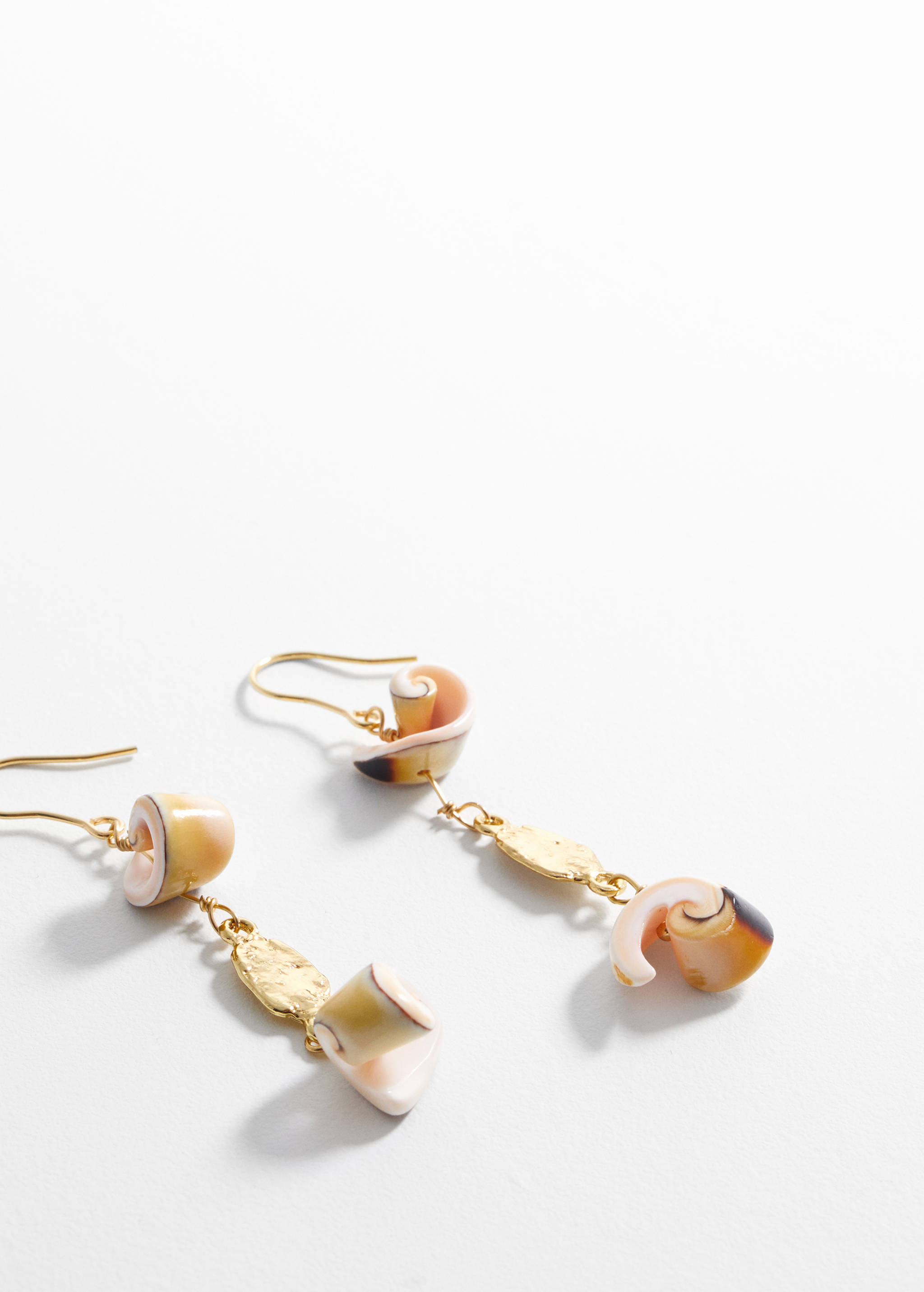 Boucles d'oreilles coquillage combinées - Plan moyen