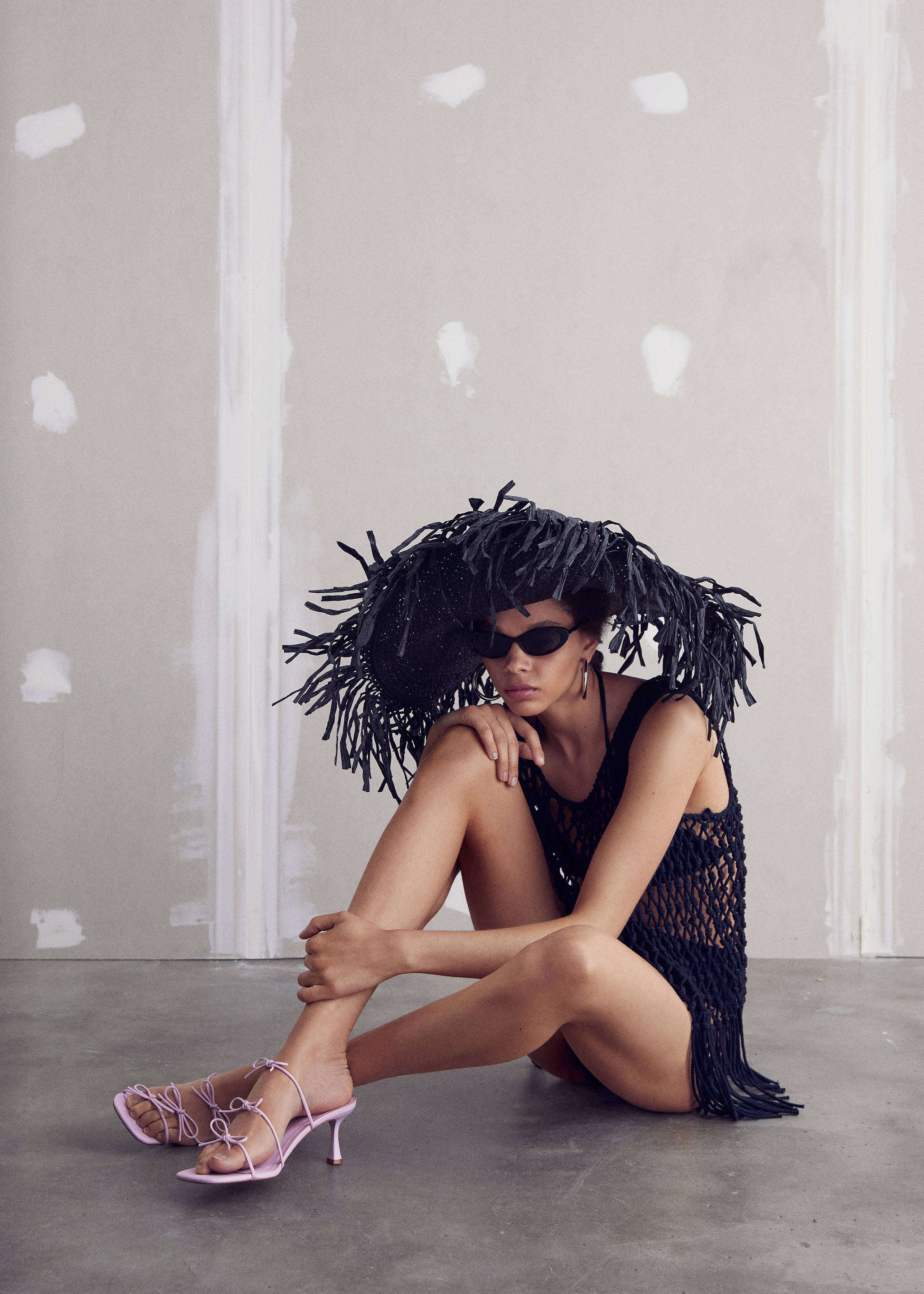 Sandalia piel lazos - Plano general