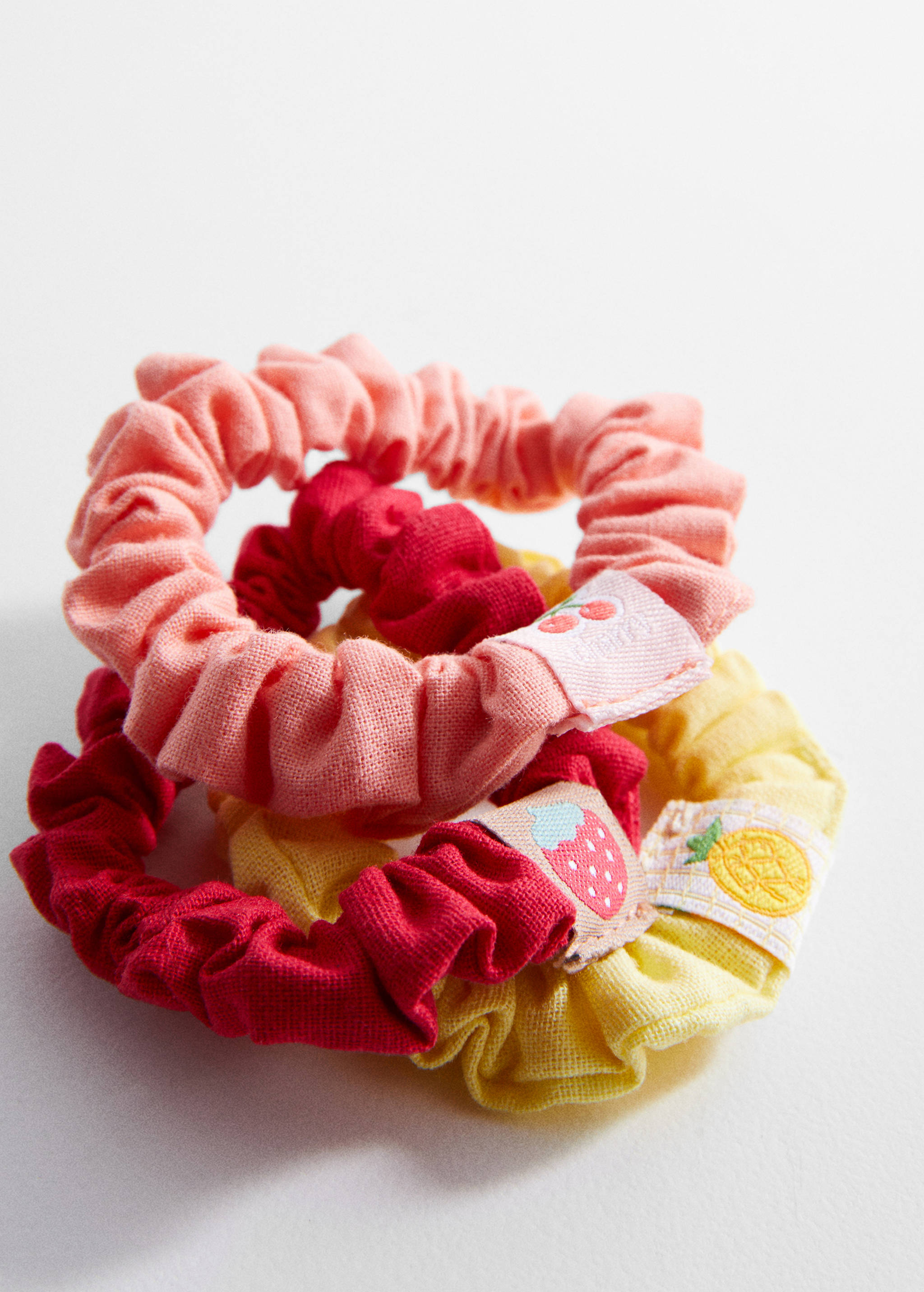 Комплект 3 резинки для волос - Средний план