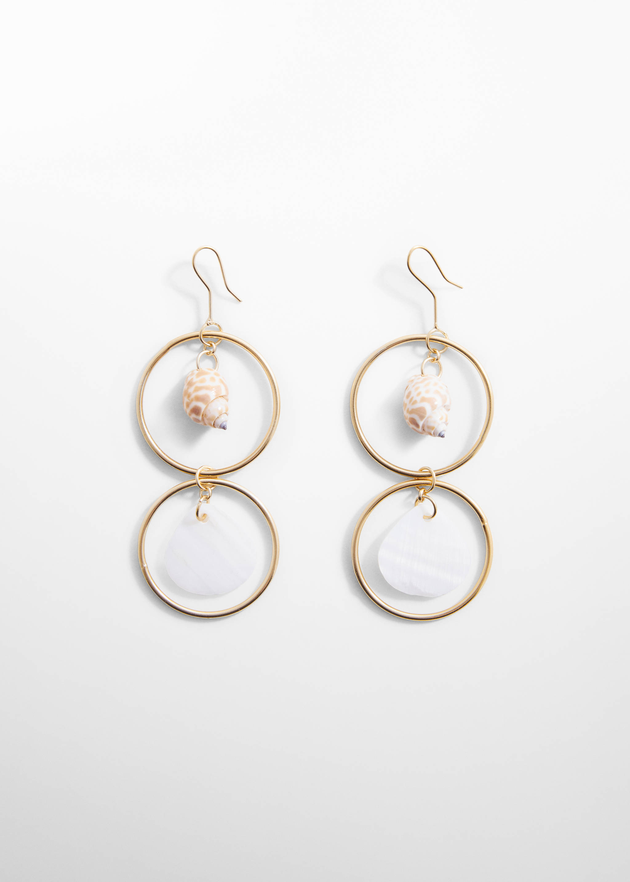 Серьги-кольца с ракушкой - Изделие без модели