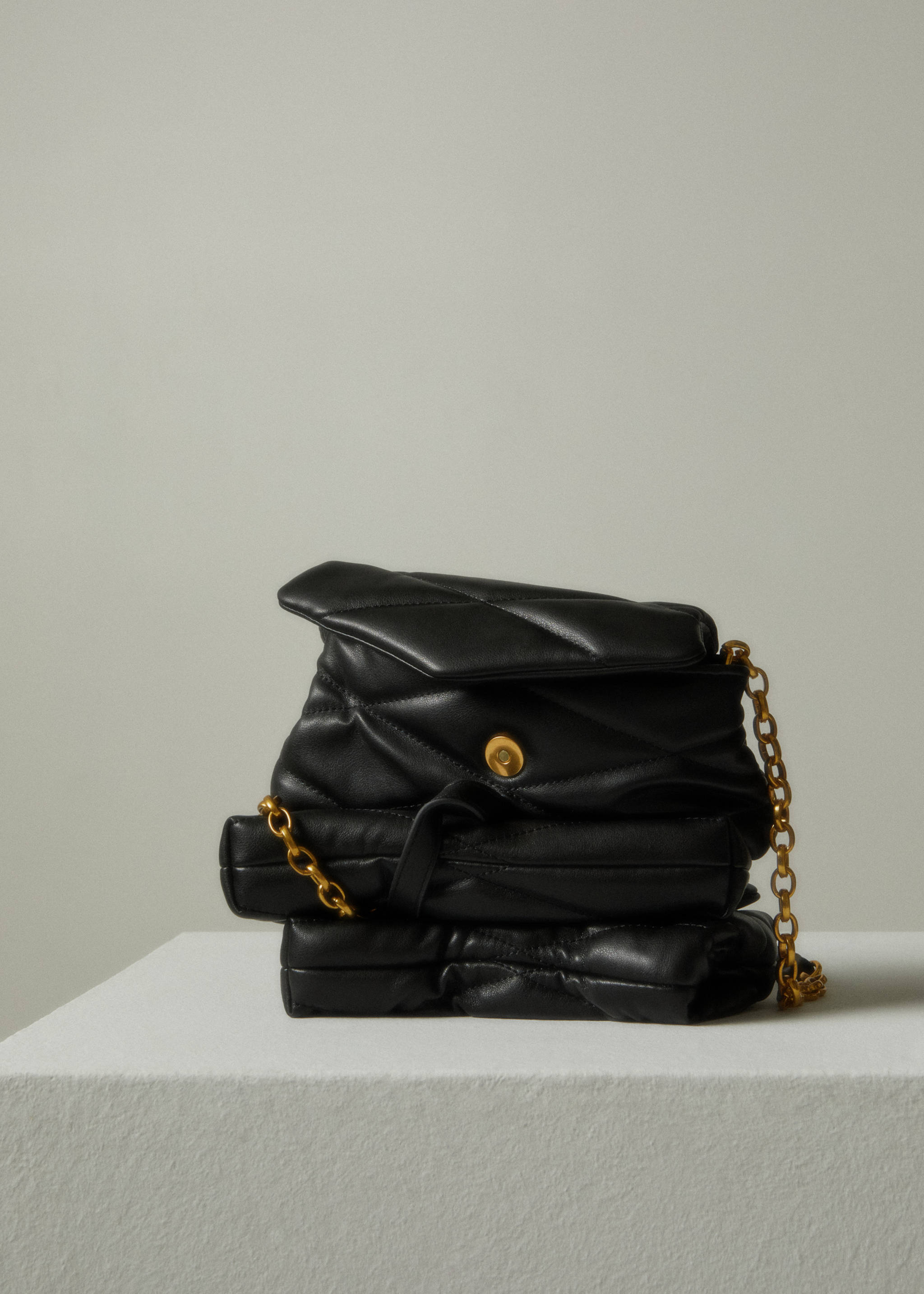 Quilted chain bag - Details of the article 8