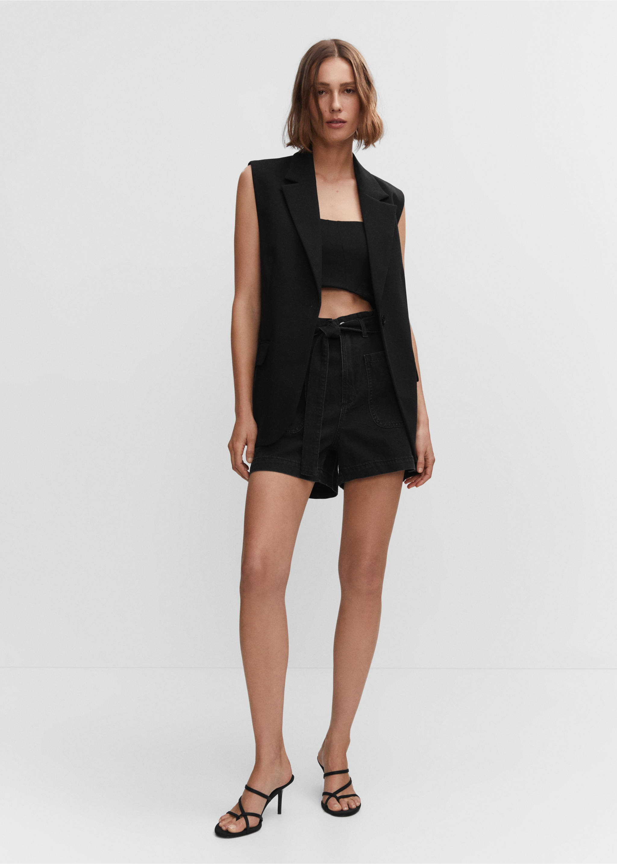 Shorts paperbag cinturón - Plano general, Denim negro. Ref: 57040169-00.