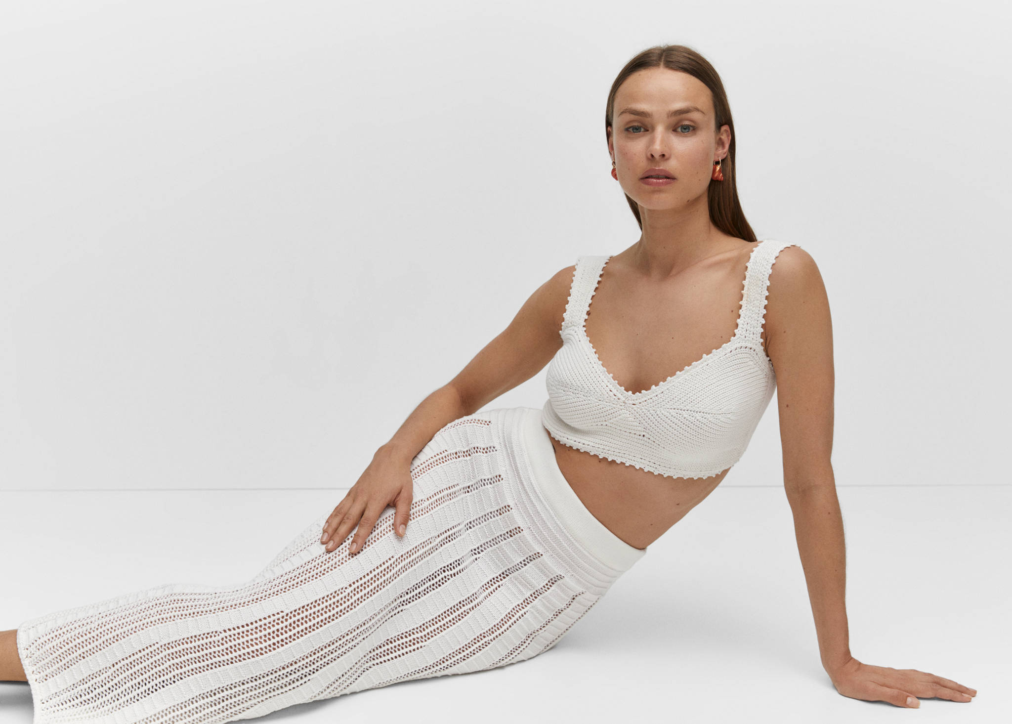 Knitted skirt with openwork details - Panoramic plane
