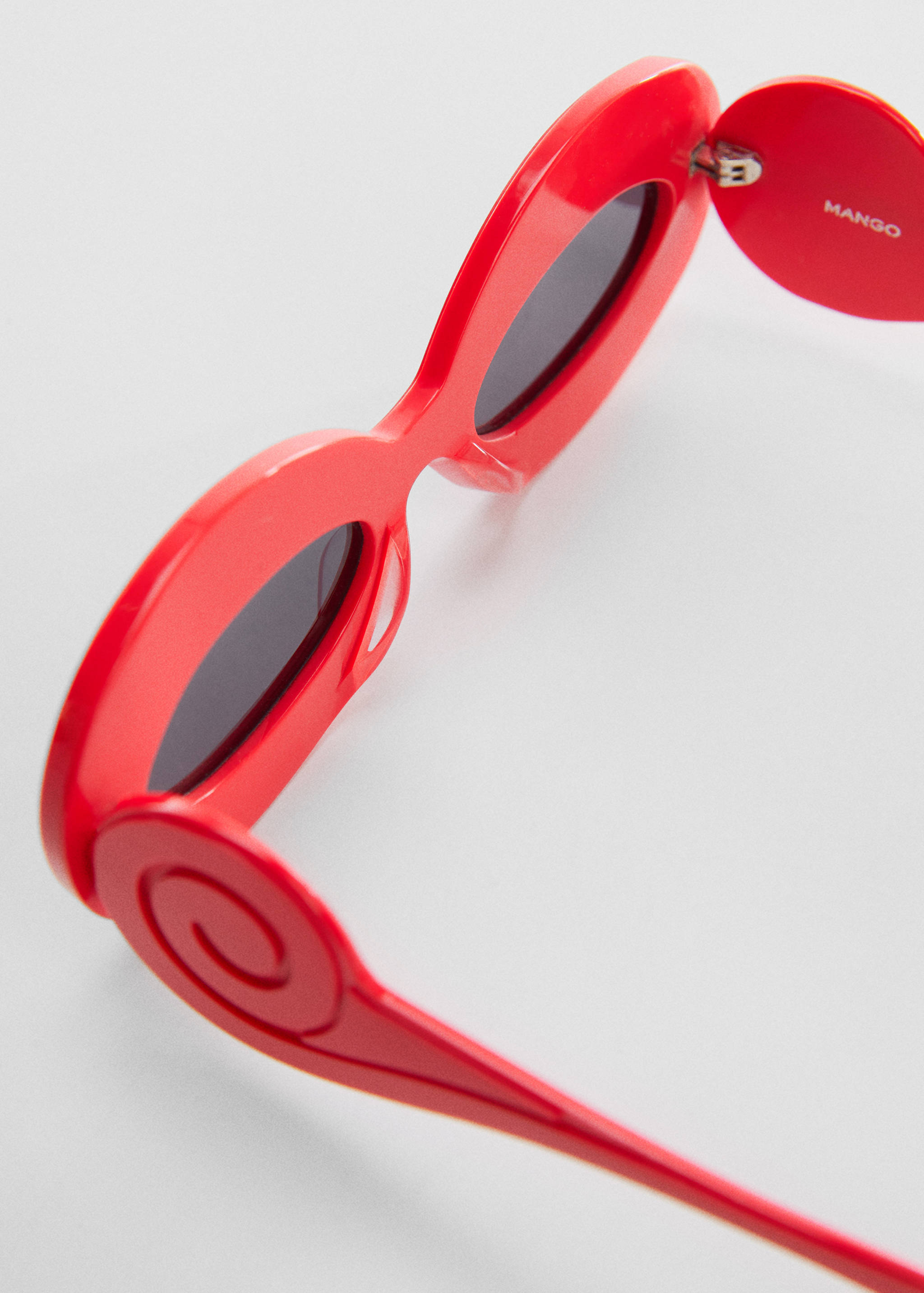Maxi-frame sunglasses - Details of the article 1