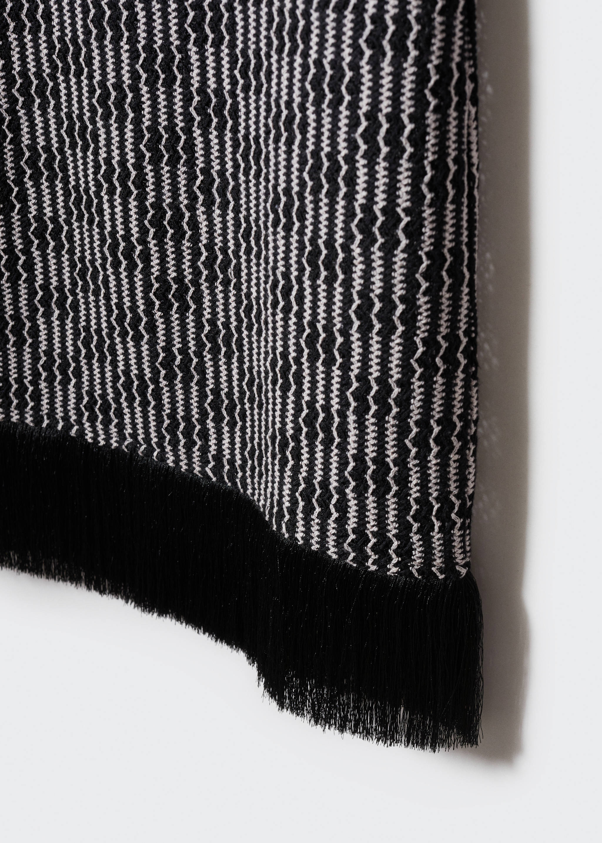 Asymmetrical dress with fringe detail - Details of the article 8