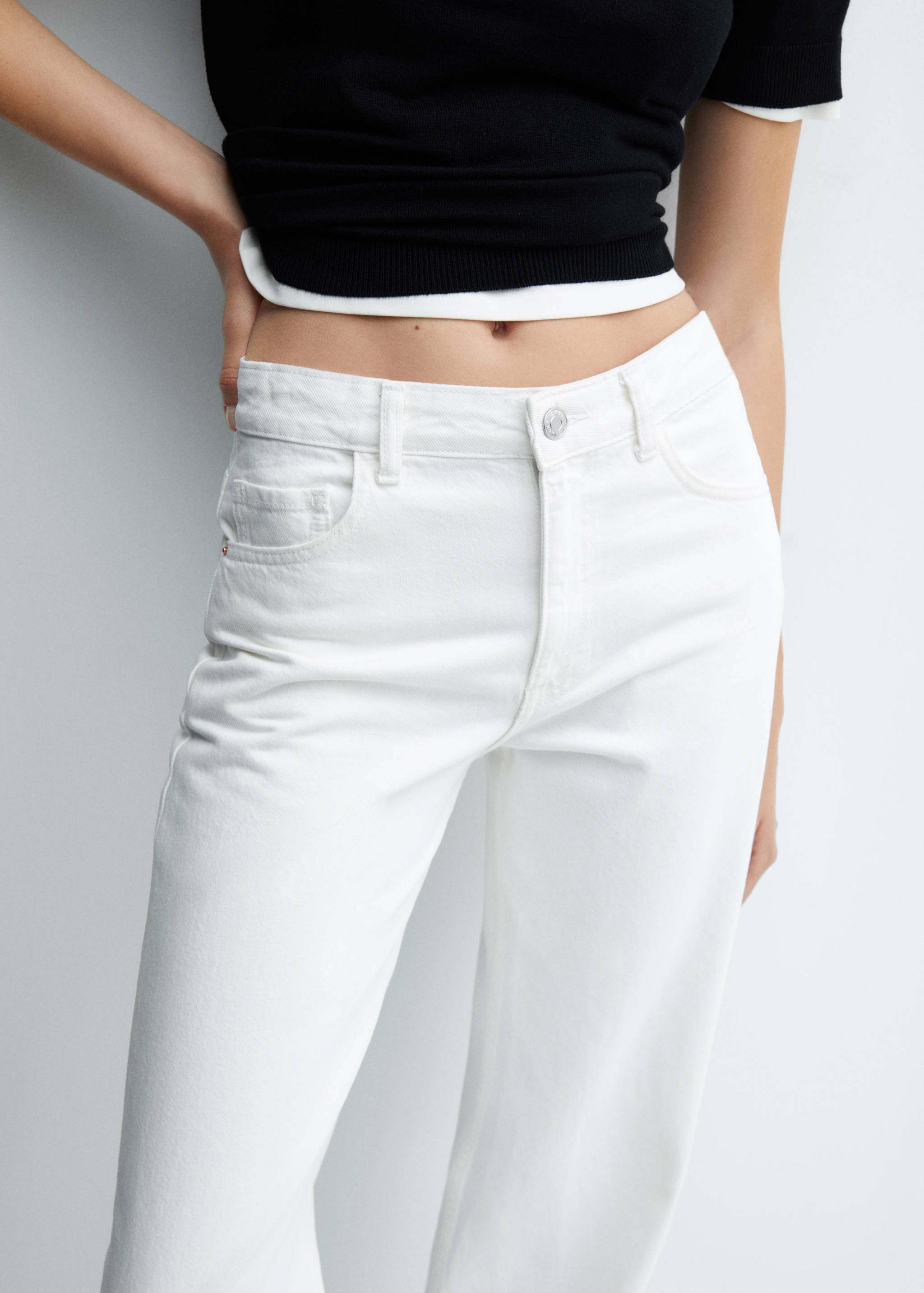 Wide leg mid-rise jeans - Details of the article 2