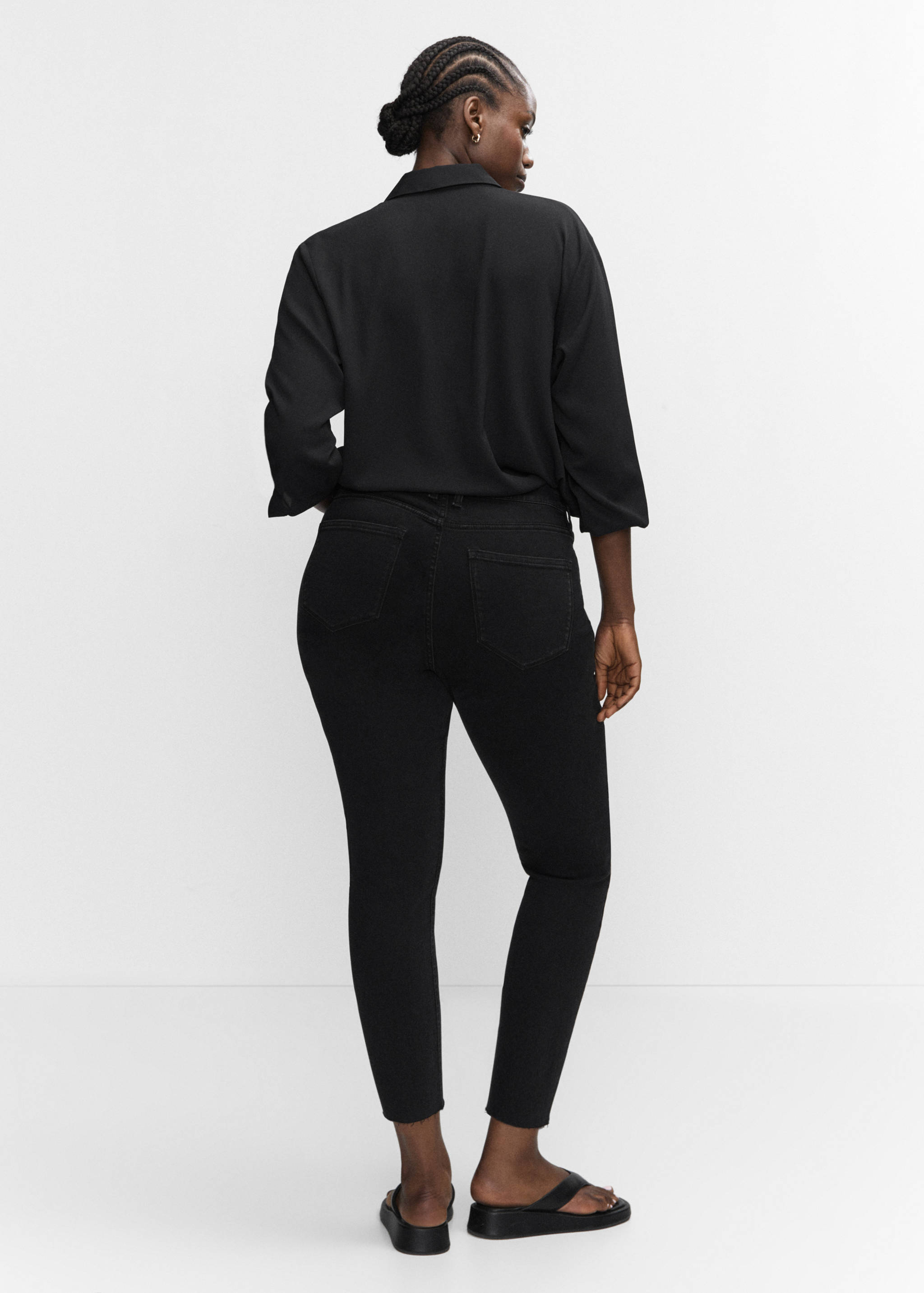 Skinny cropped jeans - Details of the article 4