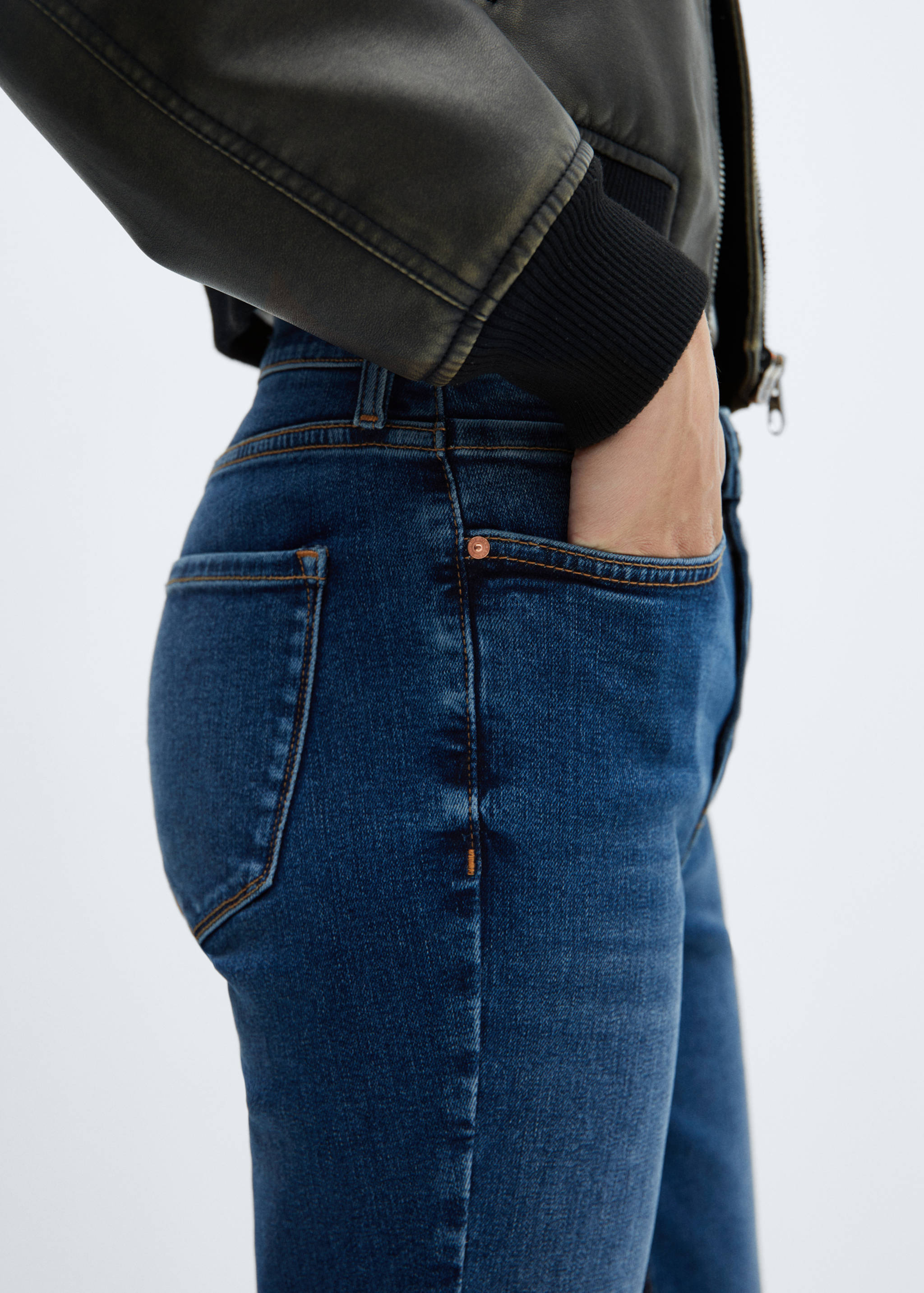 Skinny cropped jeans - Details of the article 6