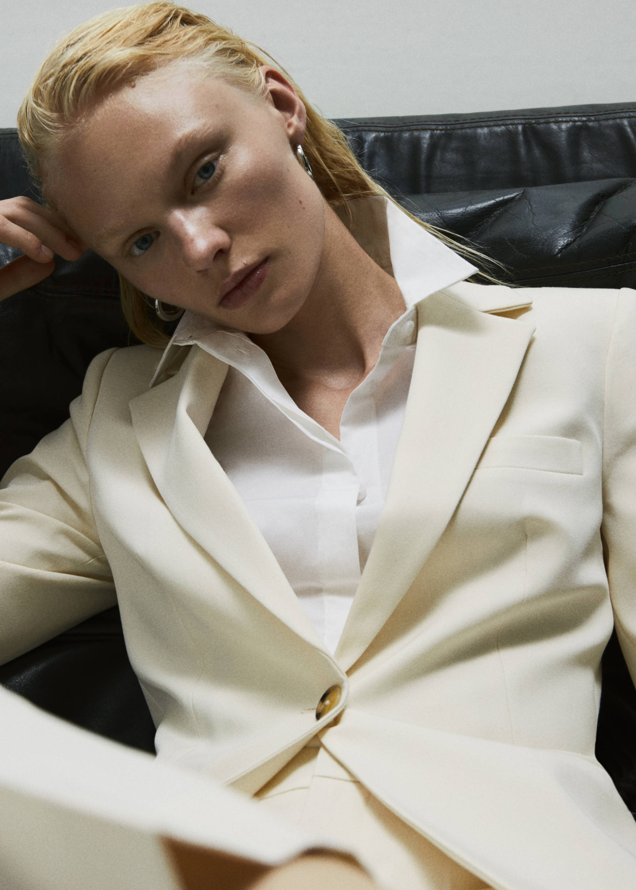 Fitted essential suit jacket - Details of the article 3