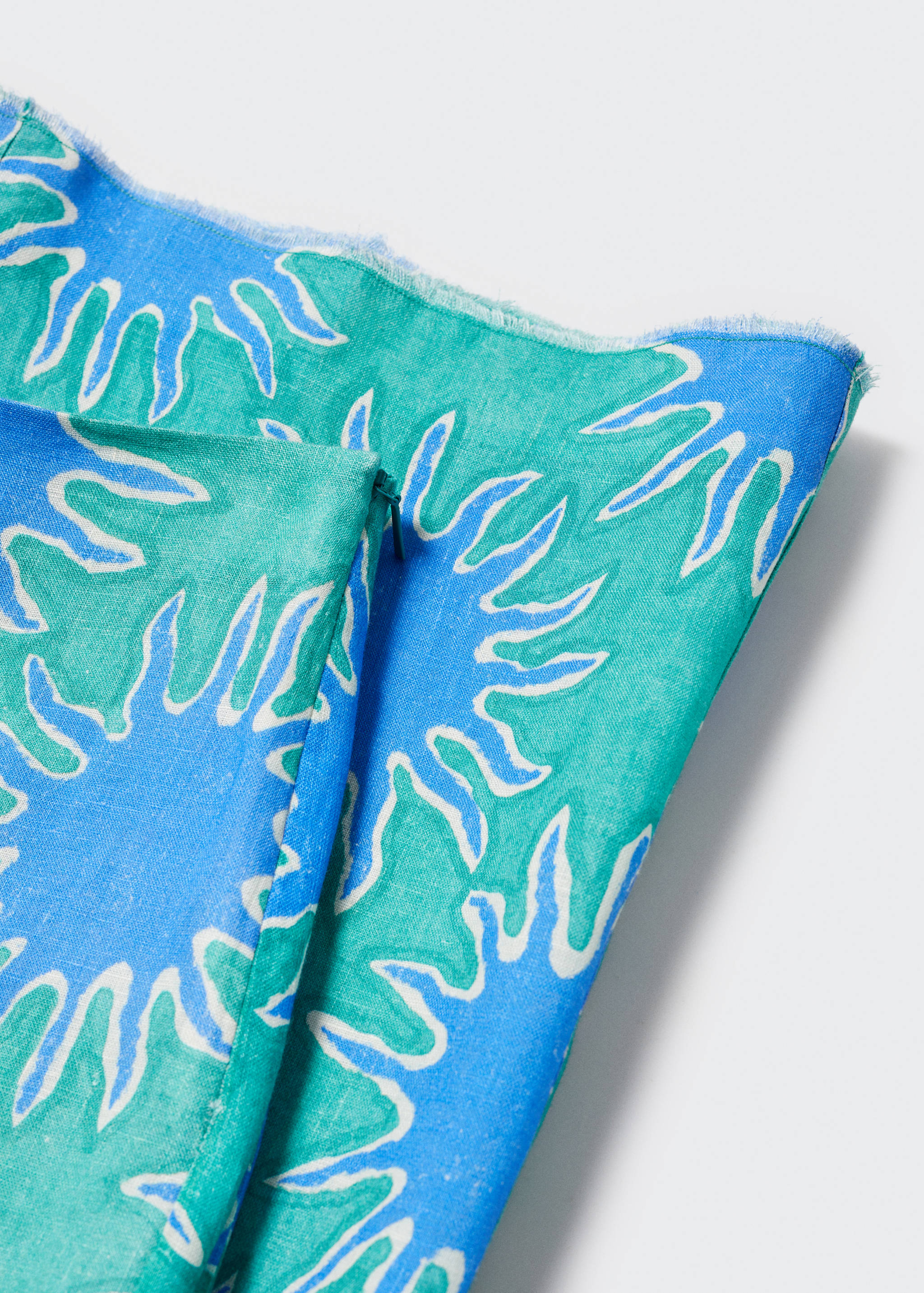 Printed linen wideleg trousers - Details of the article 8