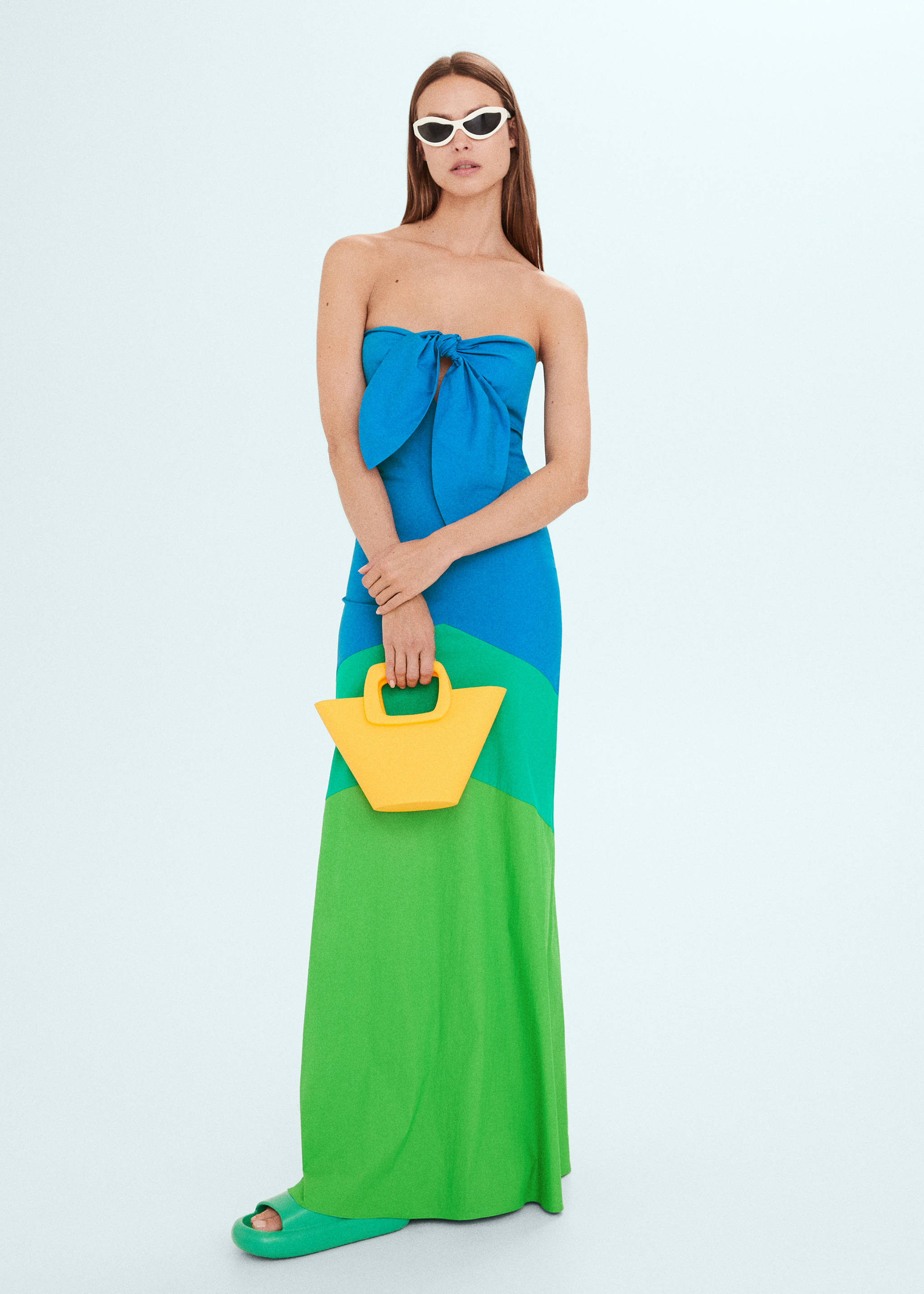 Multi-coloured dress with knot neckline - General plane
