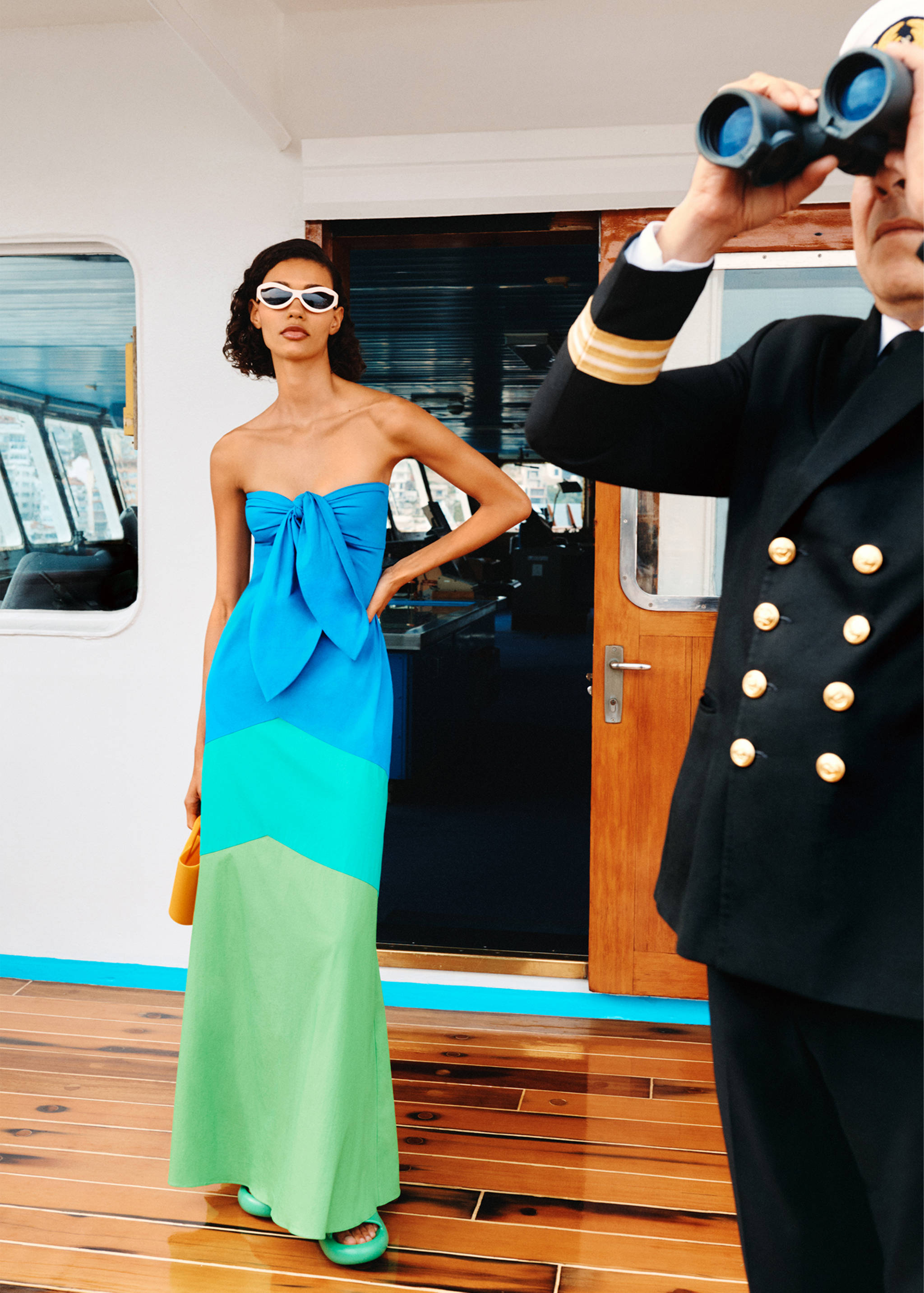 Multi-coloured dress with knot neckline - Details of the article 6