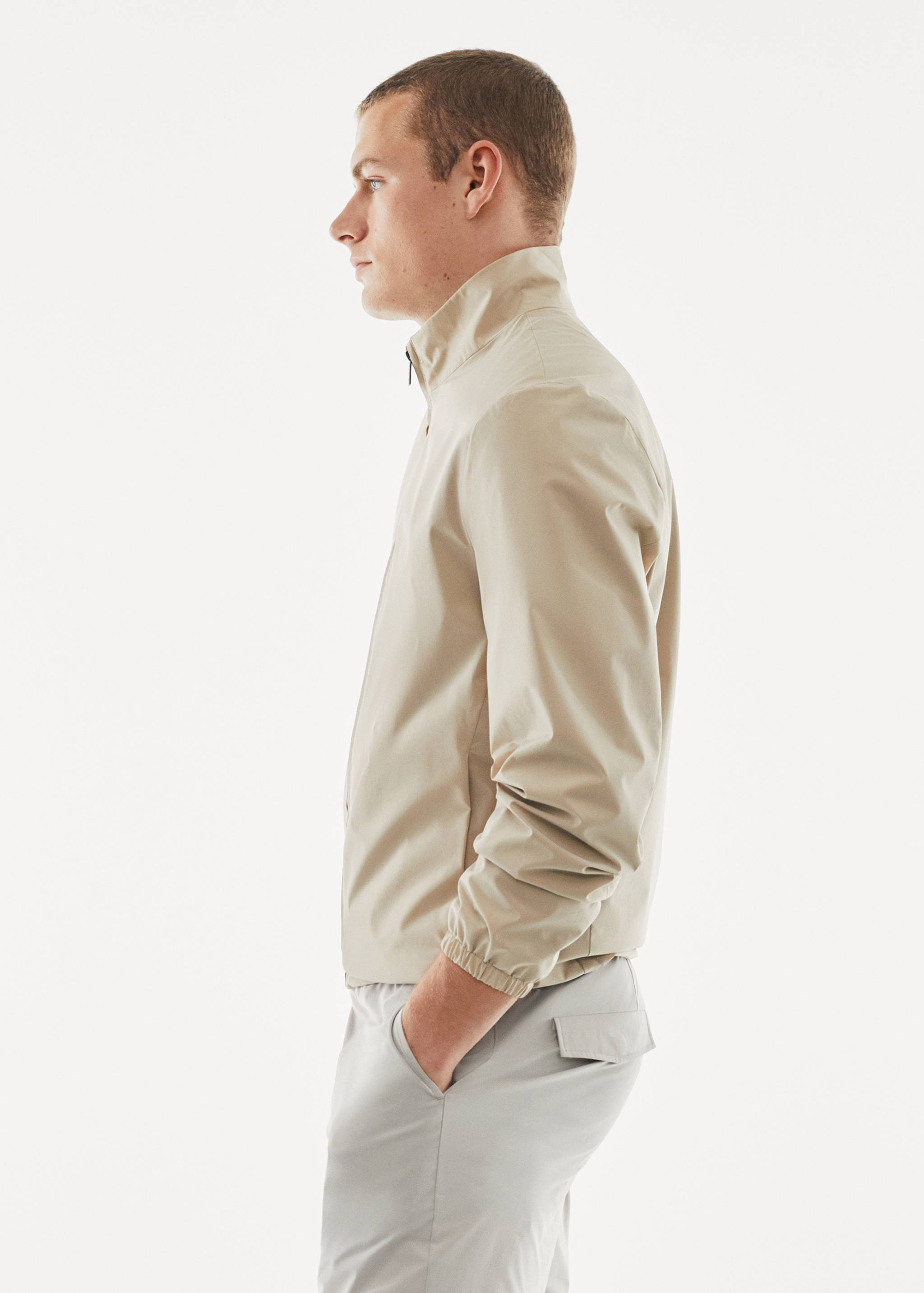 Water-repellent bomber jacket - Details of the article 2