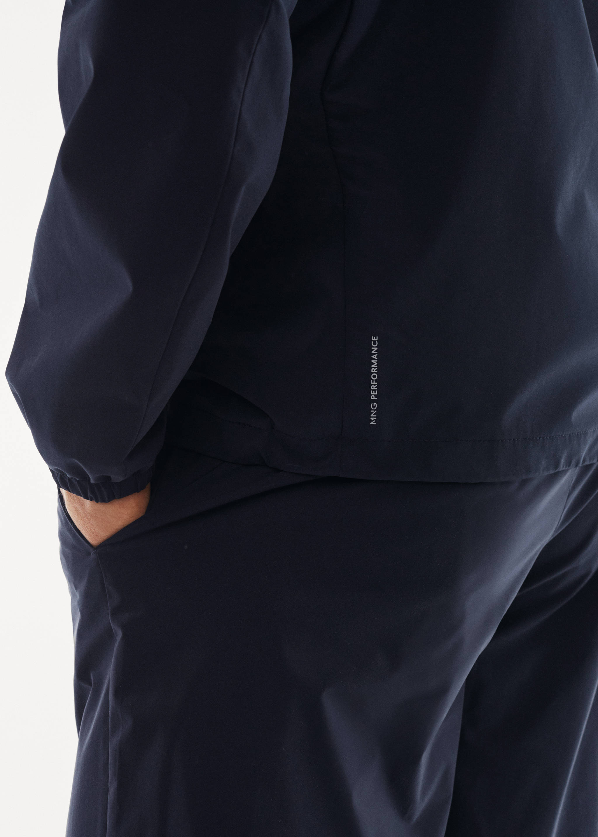 Water-repellent bomber jacket - Details of the article 6