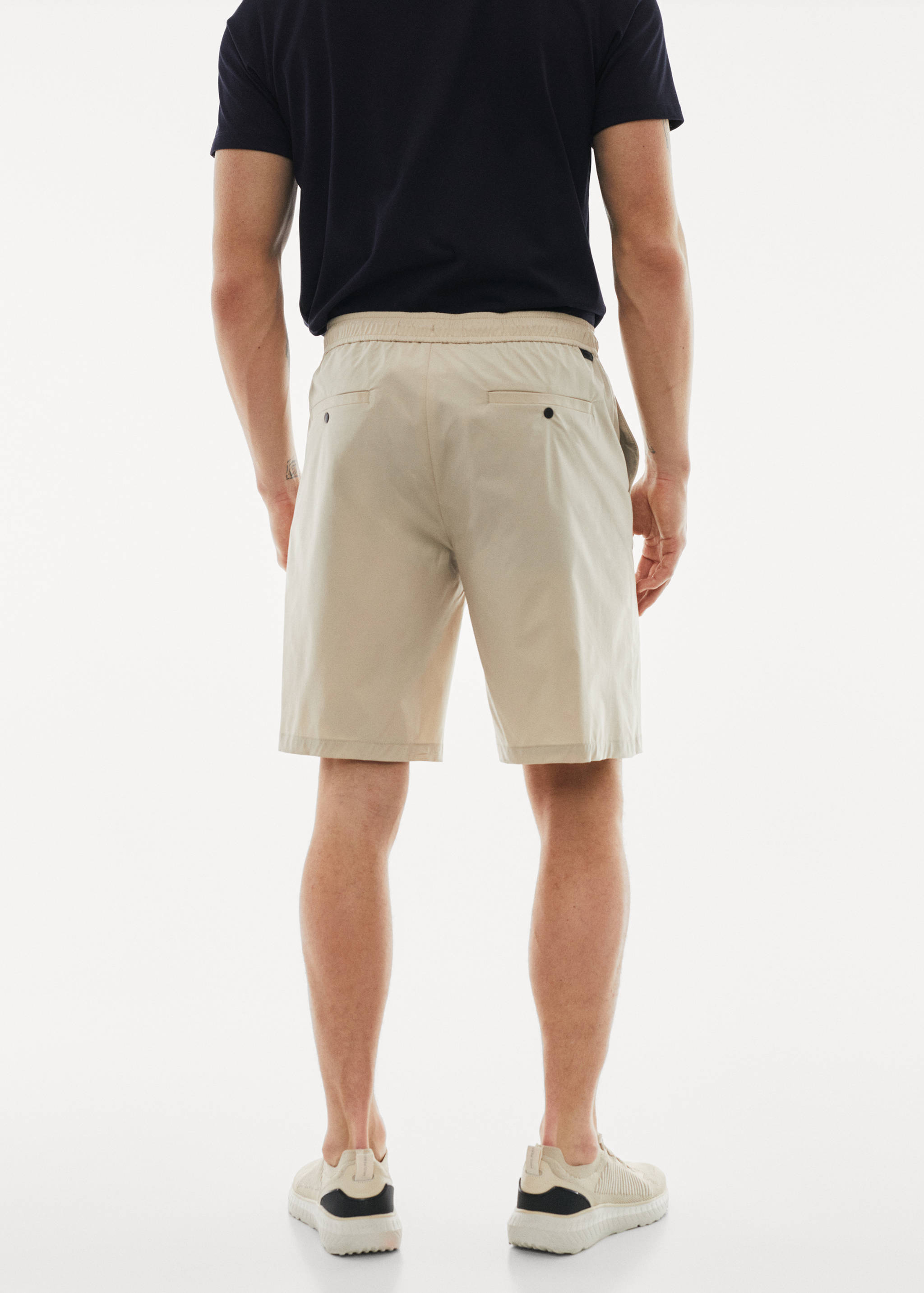 Water-repellent technical bermuda shorts - Reverse of the article