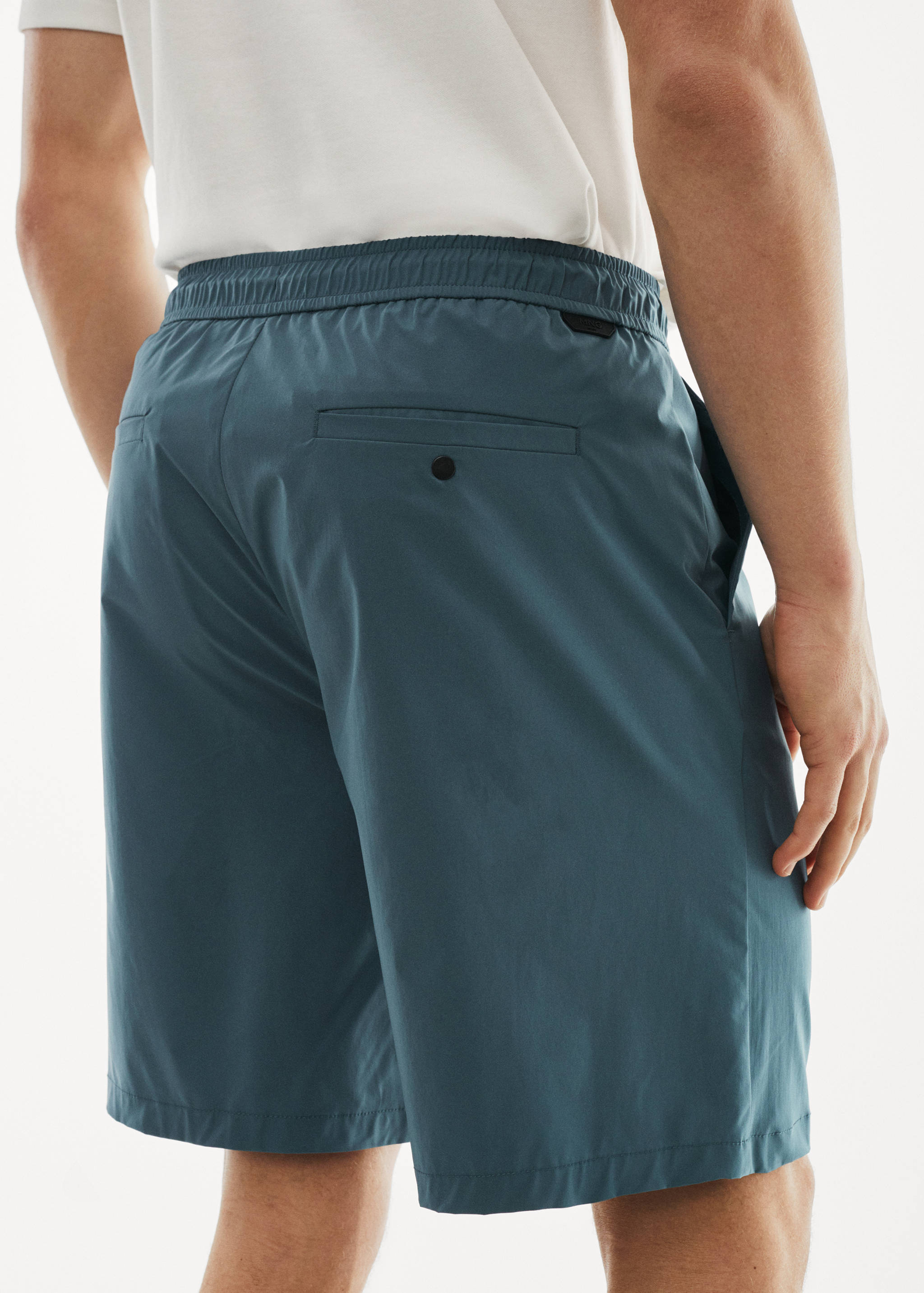 Water-repellent technical bermuda shorts - Details of the article 6