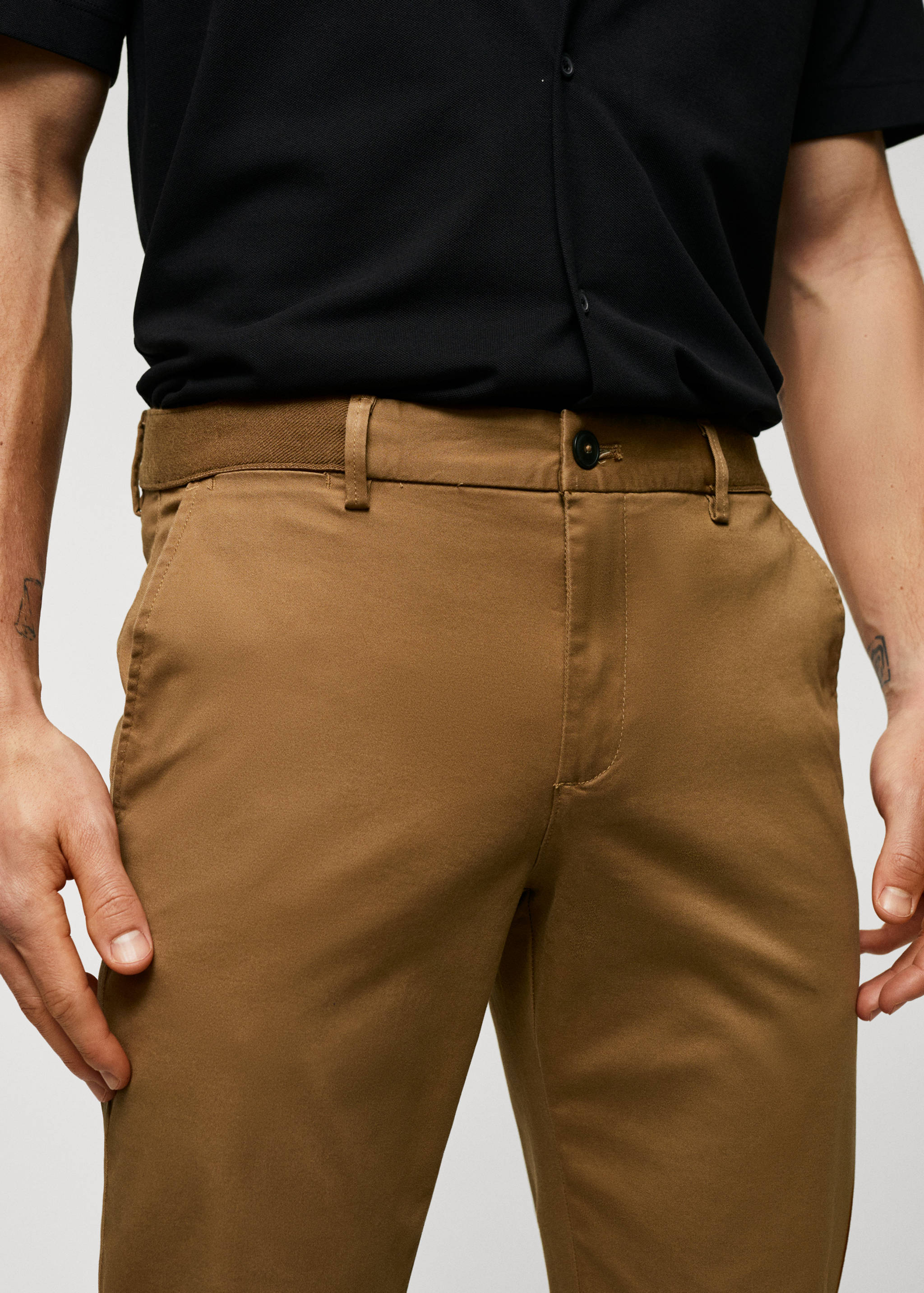Cotton tapered crop trousers - Details of the article 1