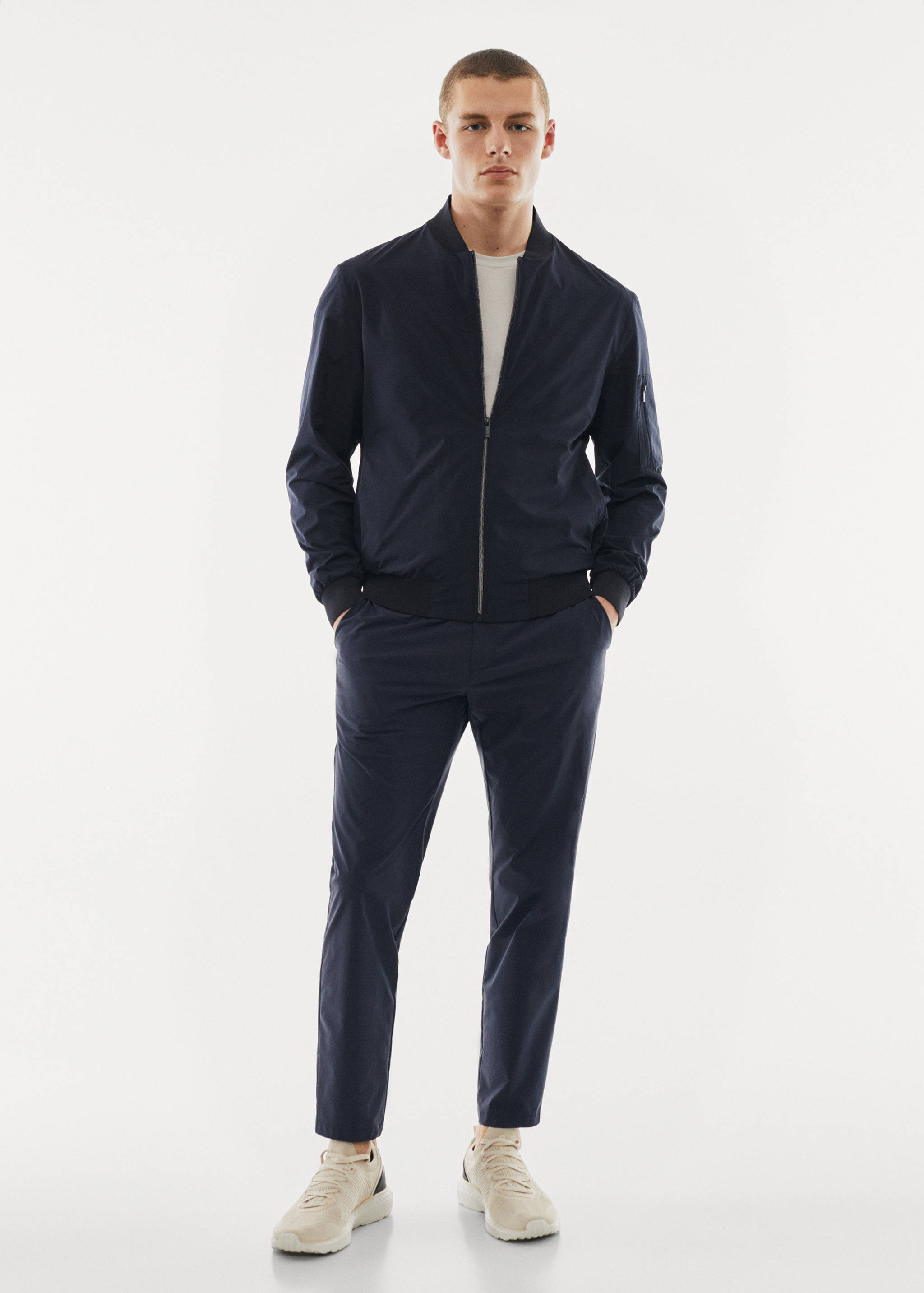 Pantalon technique résistant à l’eau - Plan général