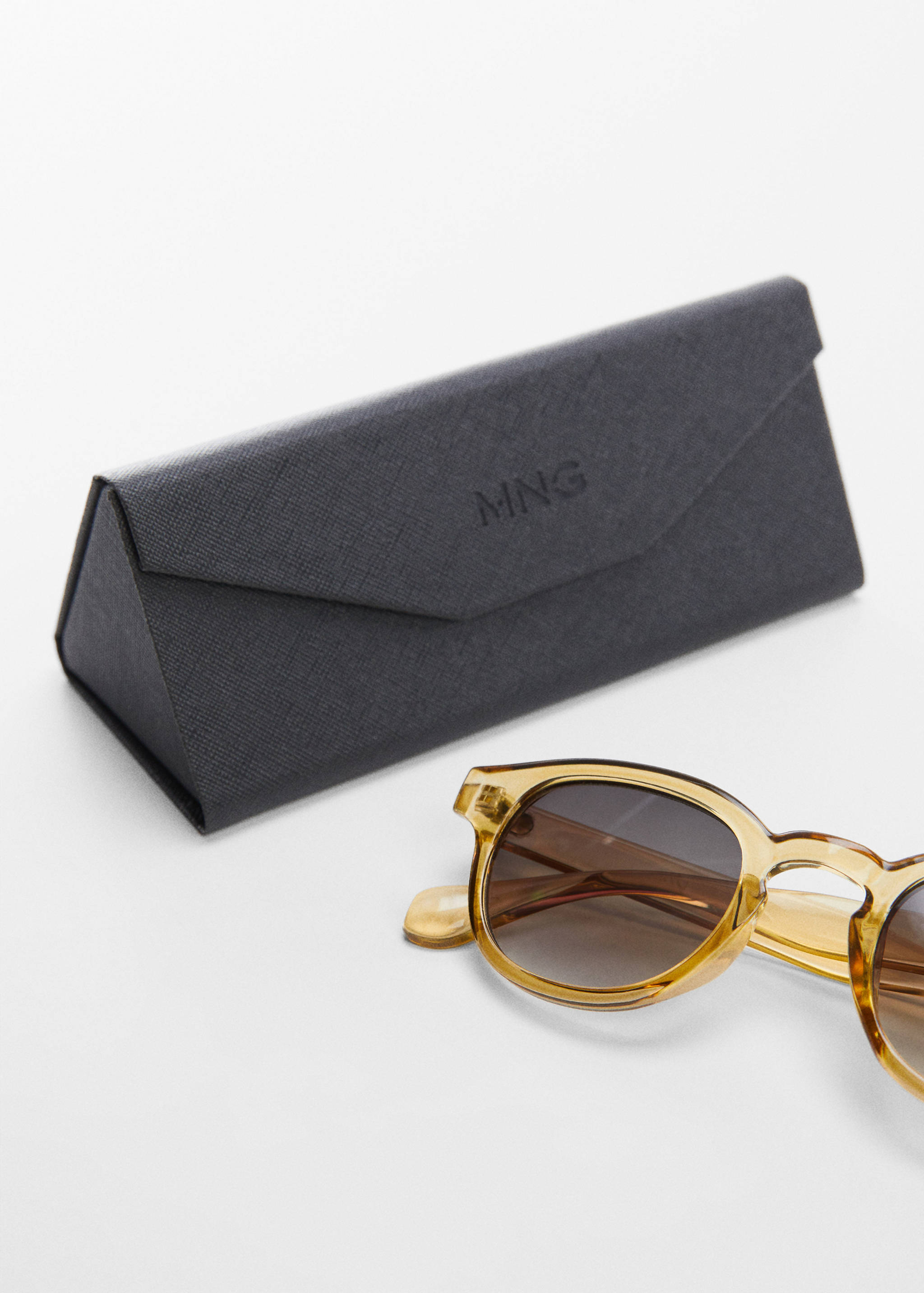 Rounded frame sunglasses - Details of the article 2