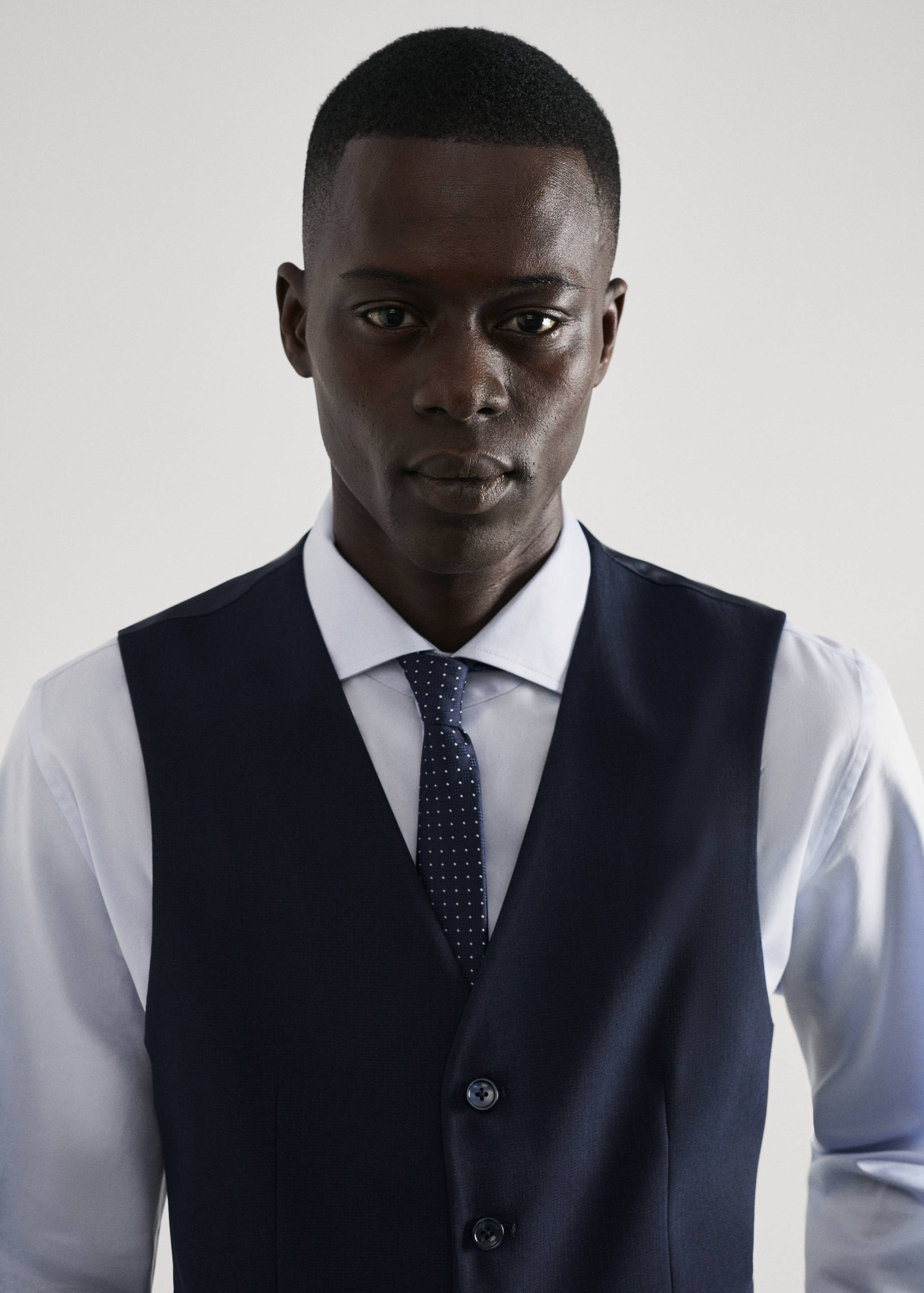 Костюмный жилет slim fit - Деталь изделия 1