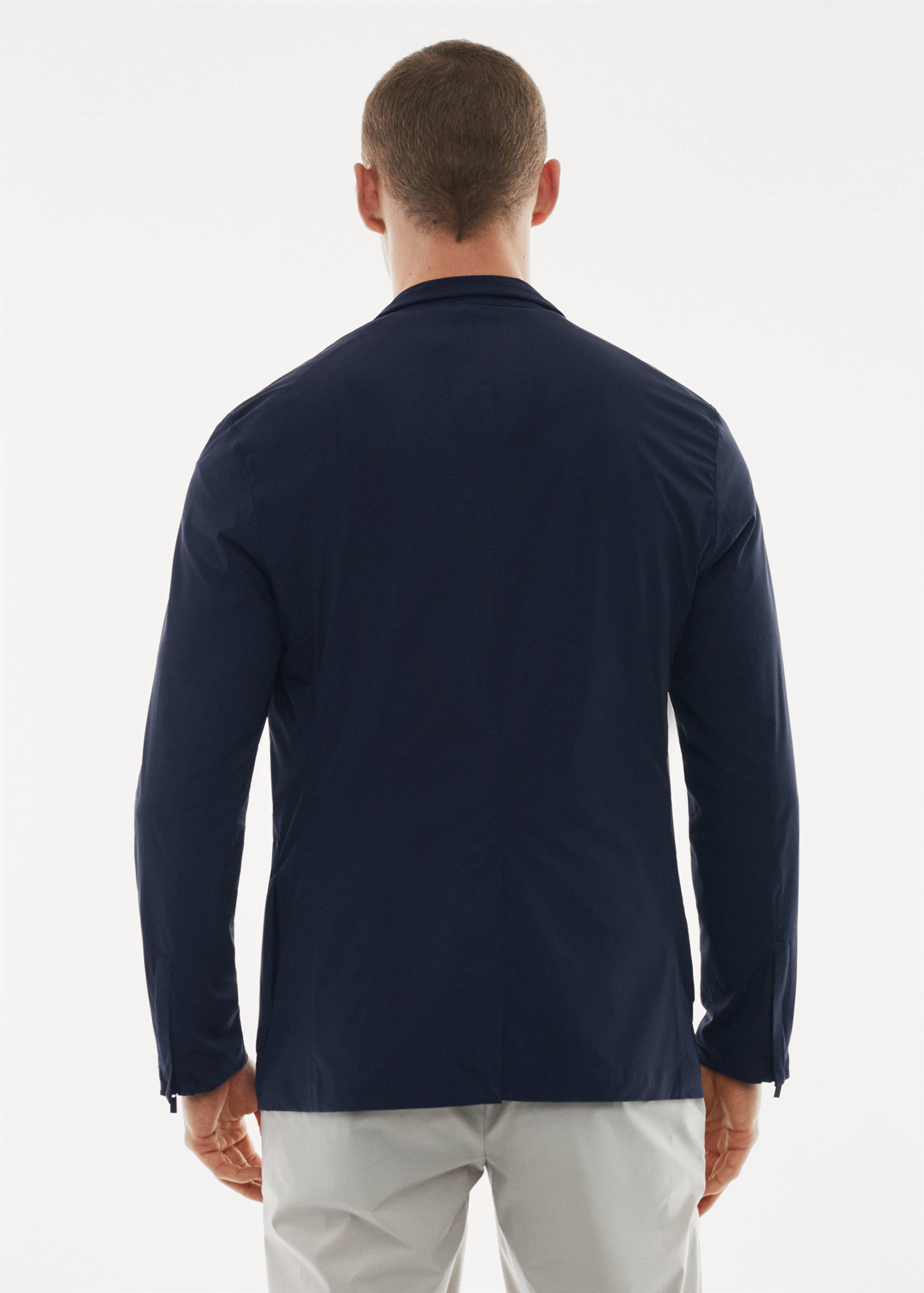 Легкий водоотталкивающий пиджак - Обратная сторона изделия