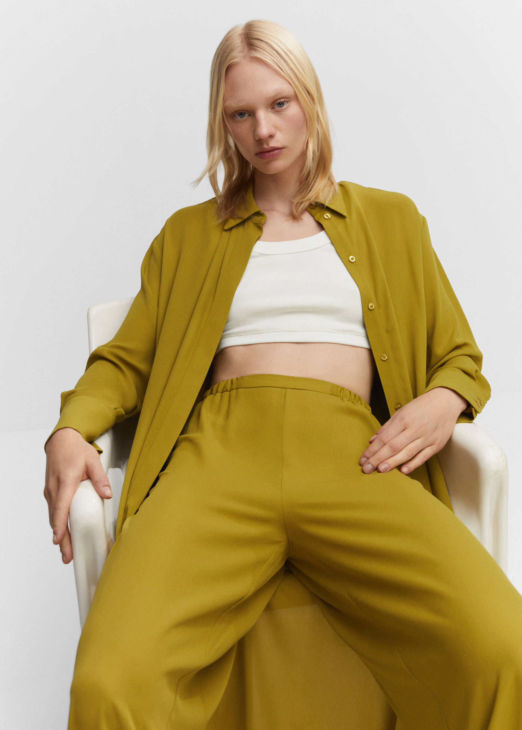 Hemdblusenkleid mit Schlitzen - Detail des Artikels 2