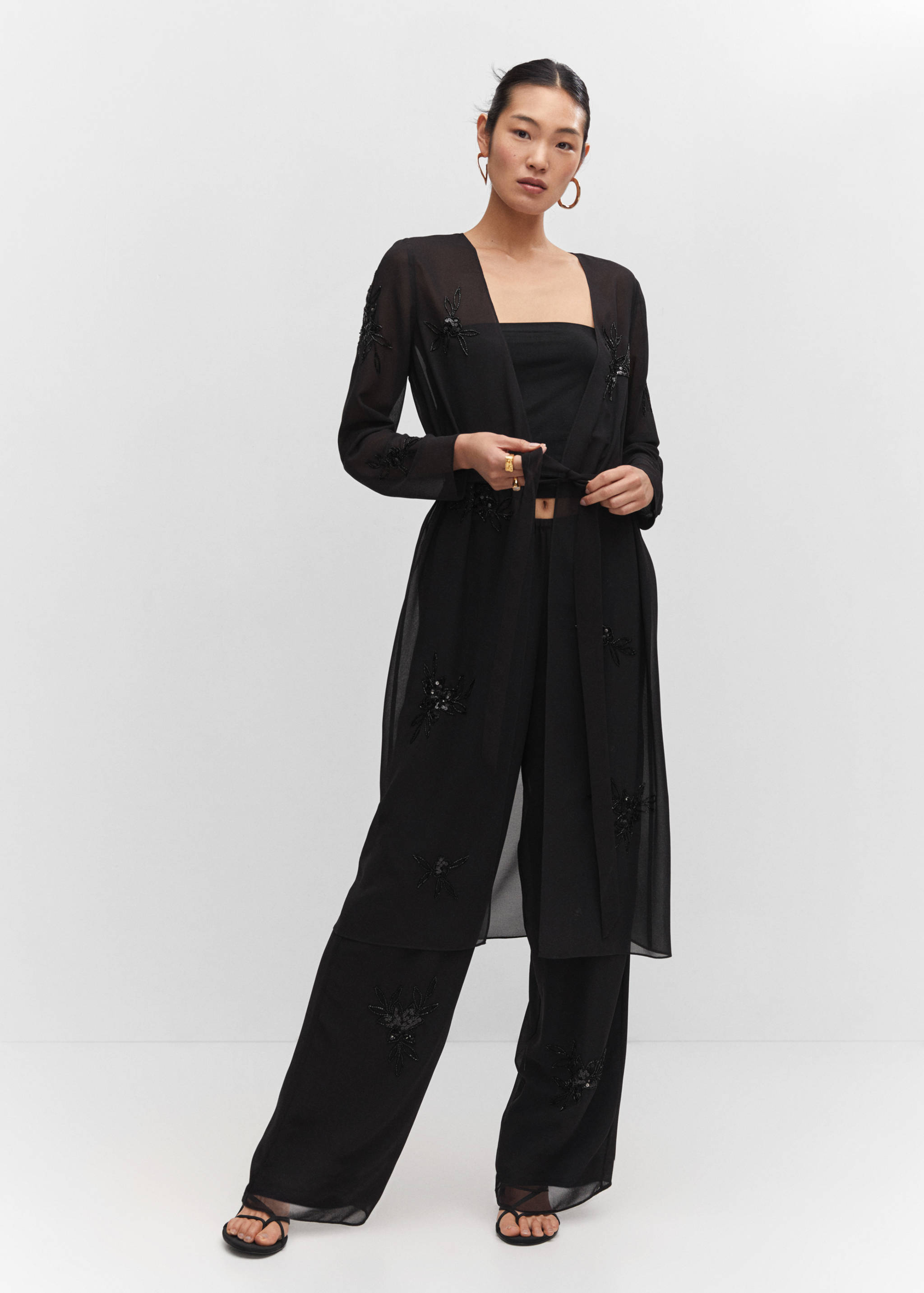 Caftán detalle abalorios - Plano general