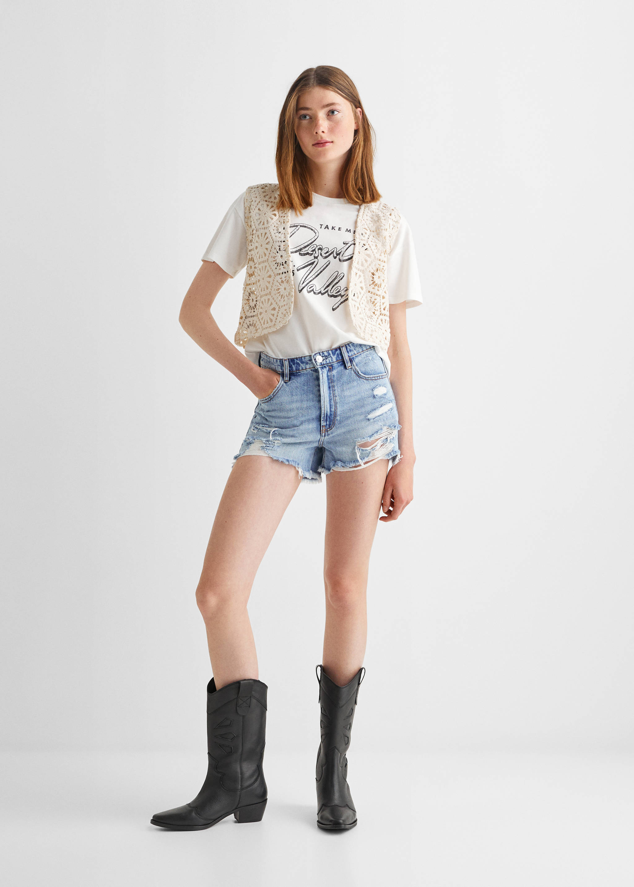 شورت جينز ممزق - رؤية عامة