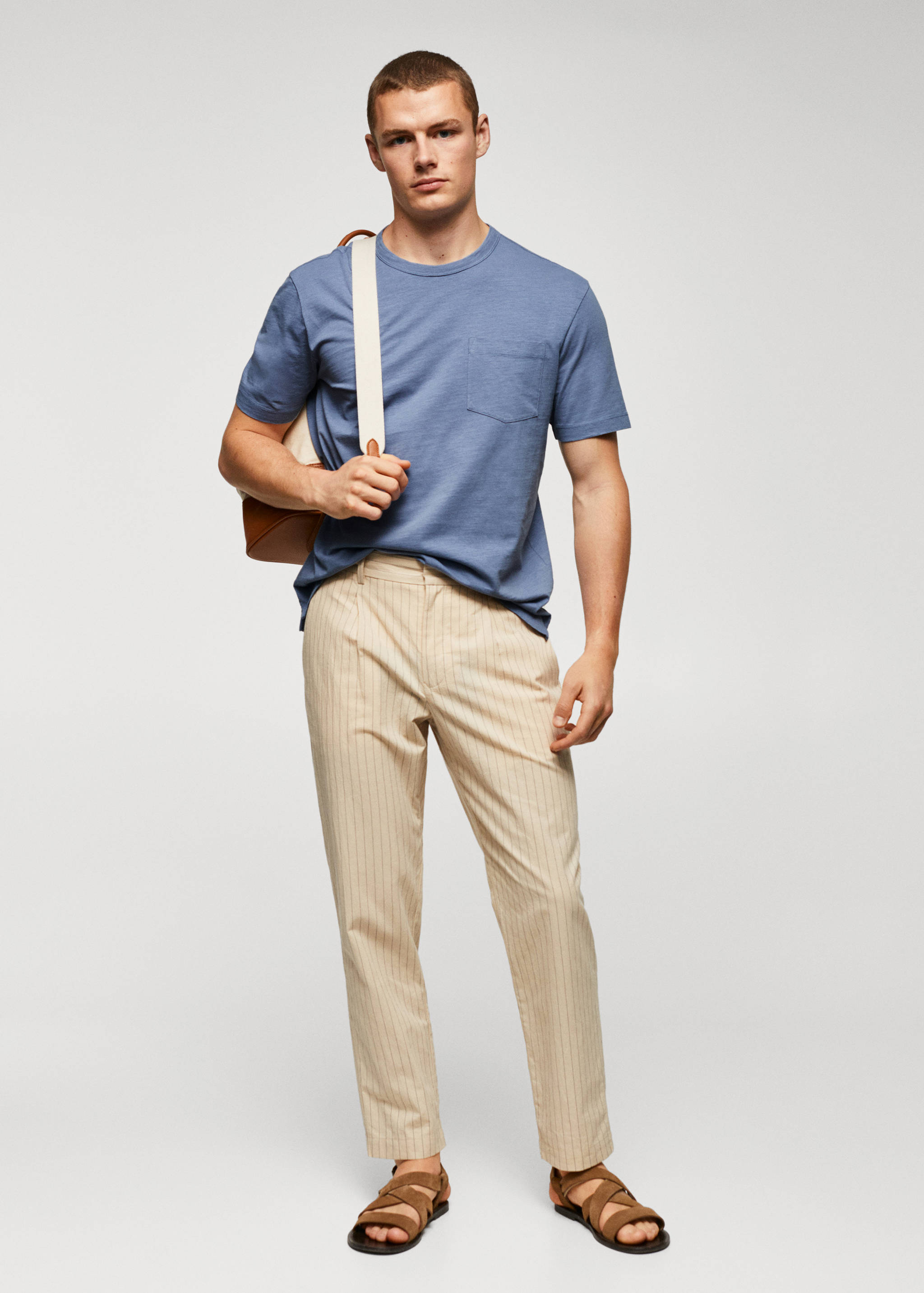 Футболка с карманом 100% хлопок - Общий план