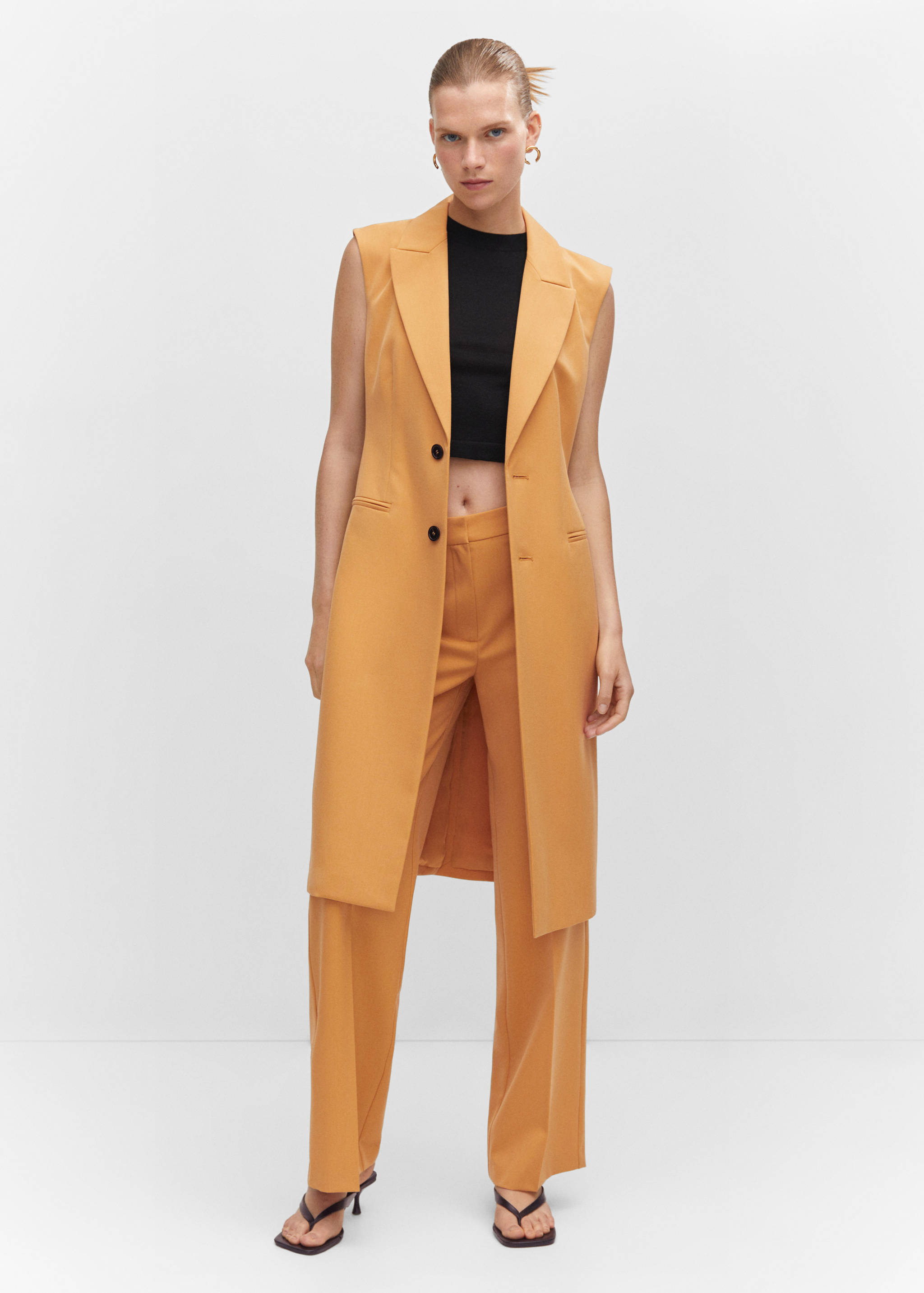 Прямые брюки с защипами - Общий план