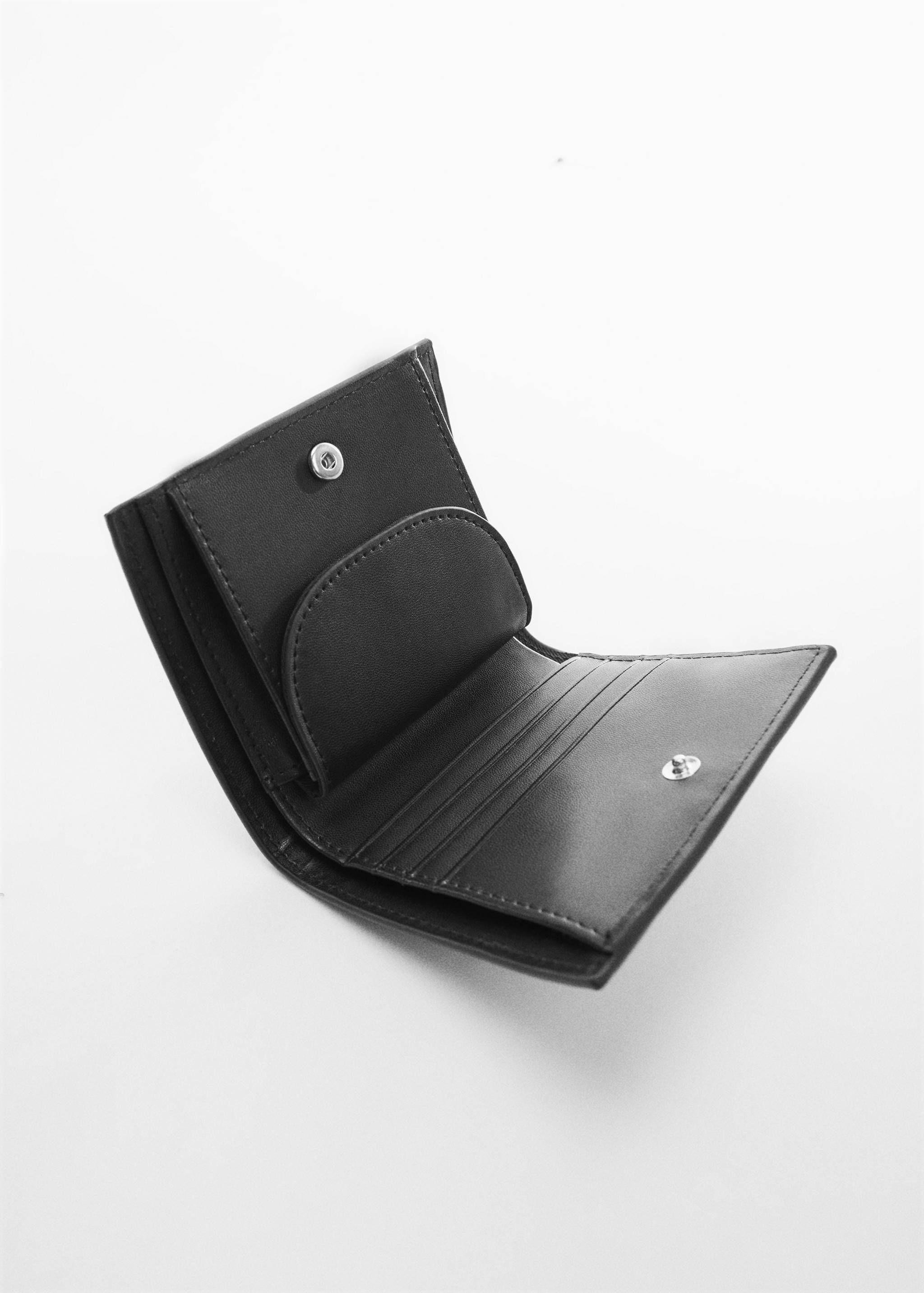 标志压花钱包 - null