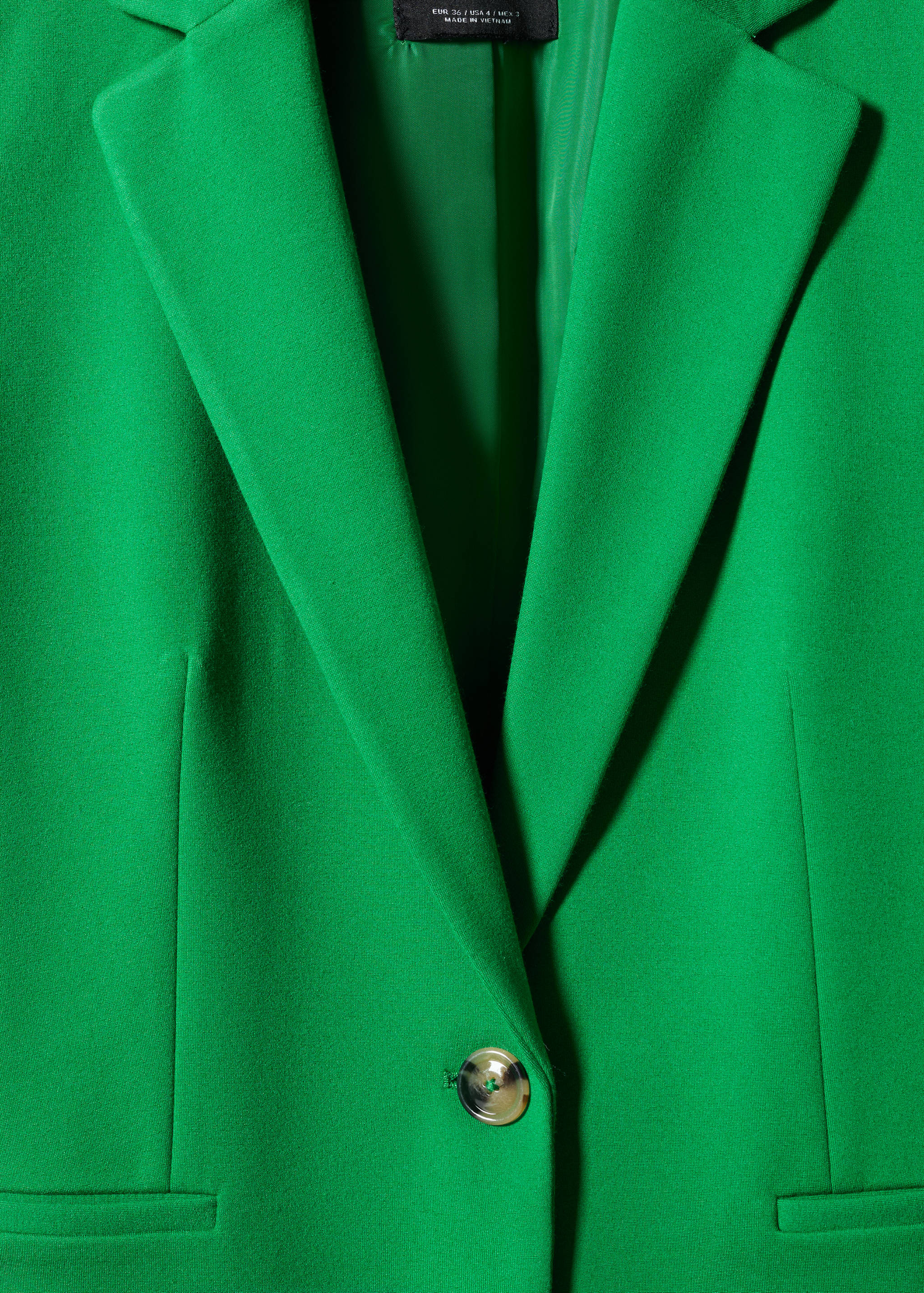 Fitted jacket with blunt stitching - Details of the article 8