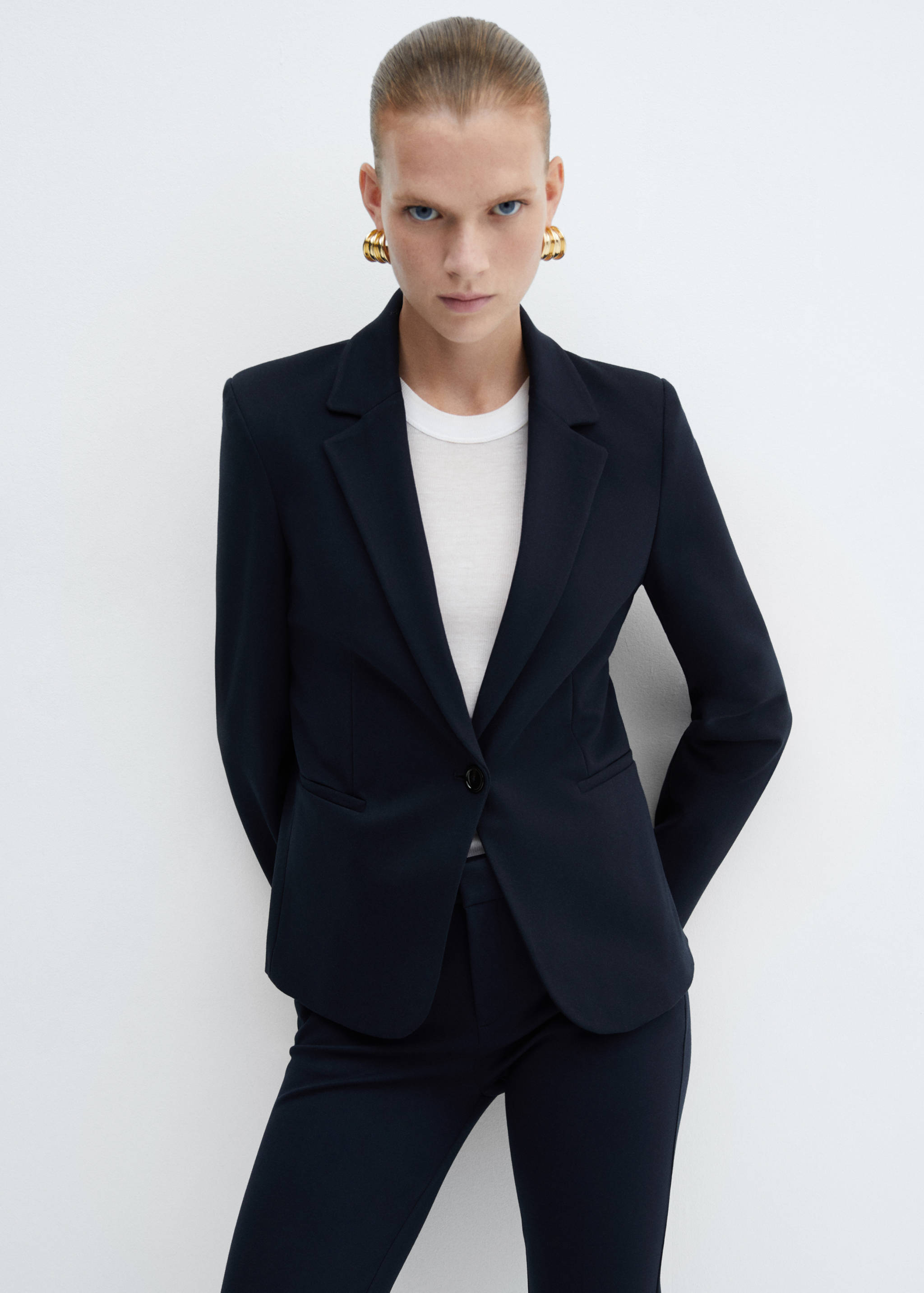 Fitted jacket with blunt stitching - Medium plane