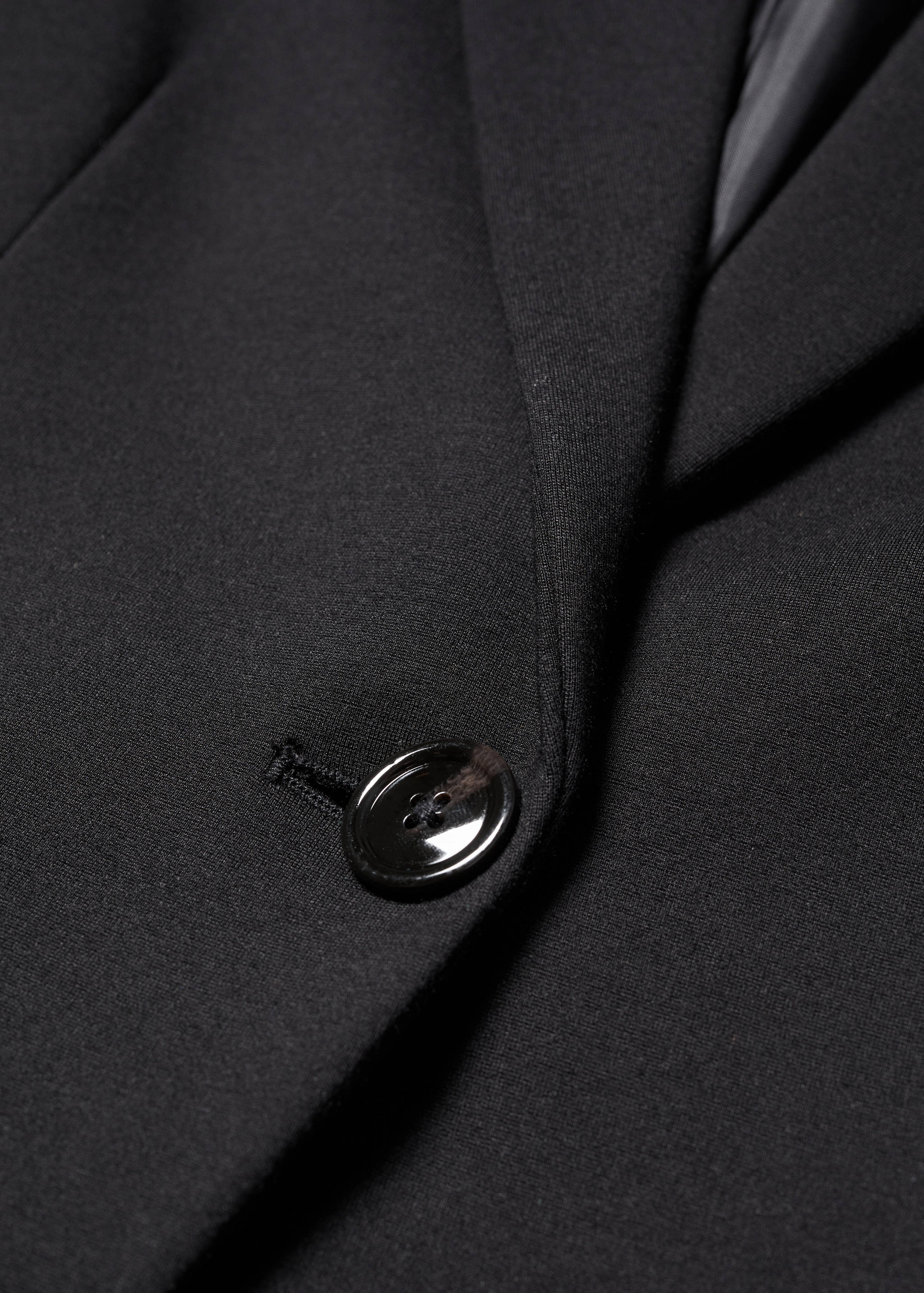 Fitted jacket with blunt stitching - Details of the article 8