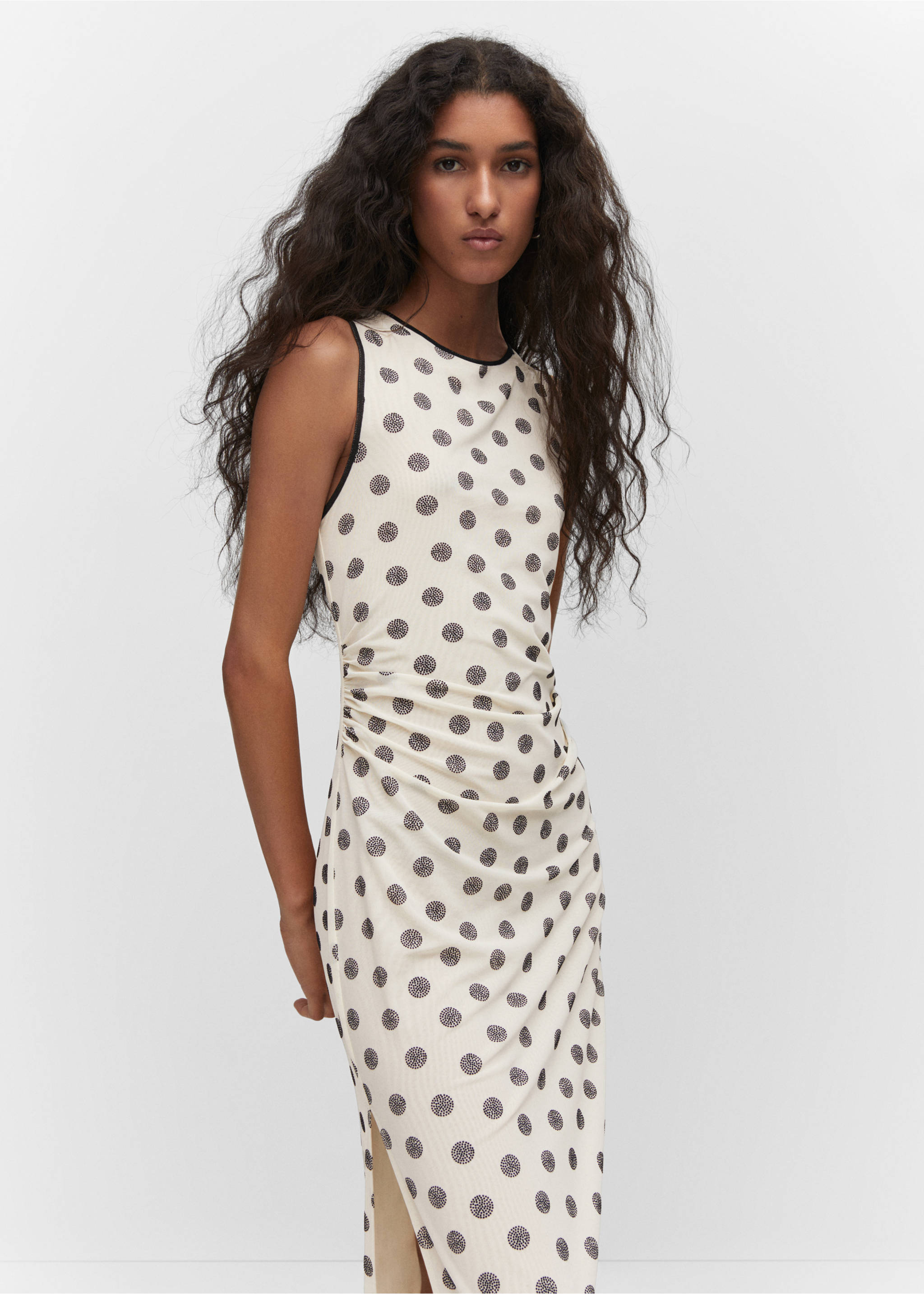 Printed dress with back opening - Medium plane, Off White. Ref: 57043817-00.