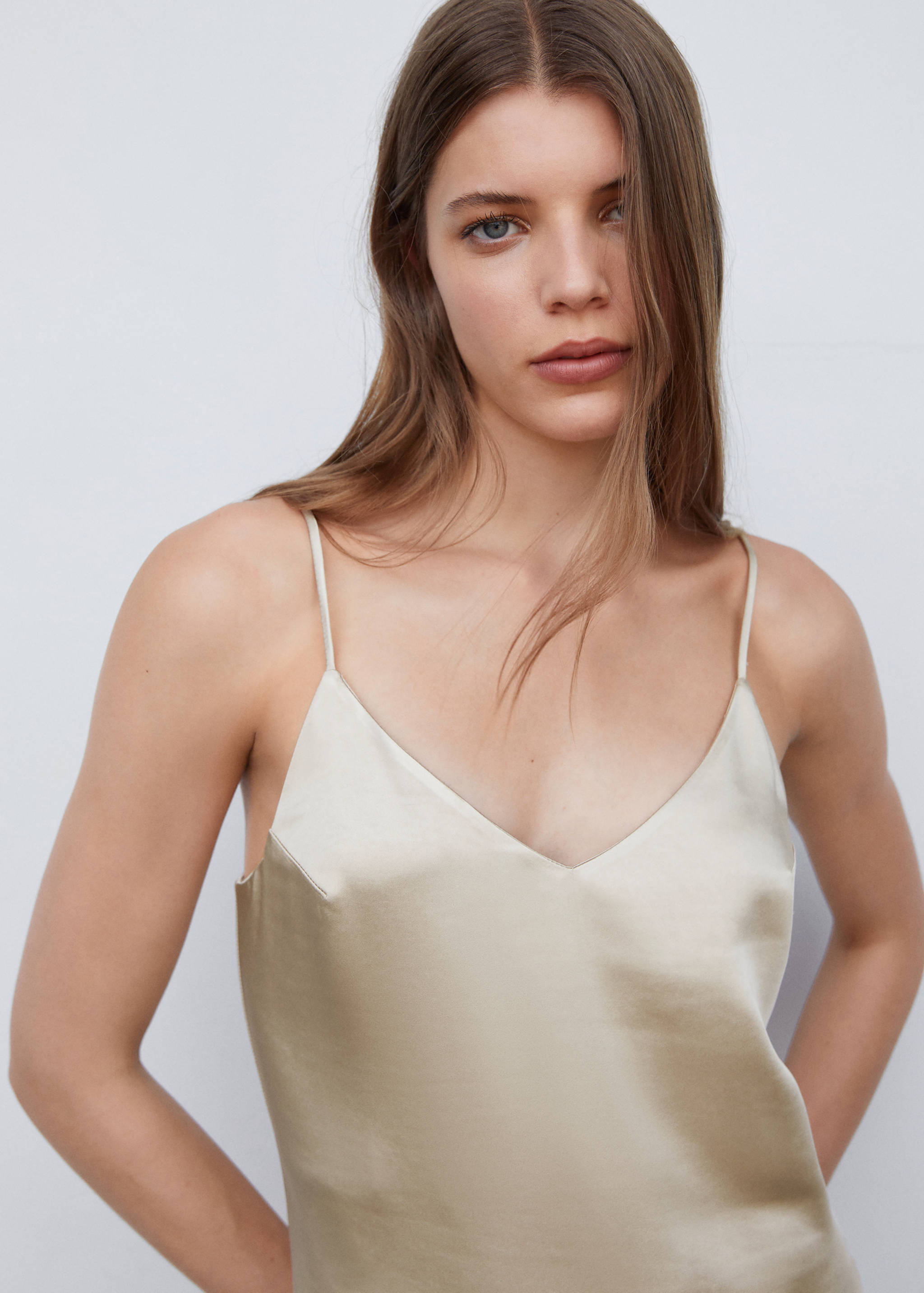 Side-slit satin dress - Details of the article 1