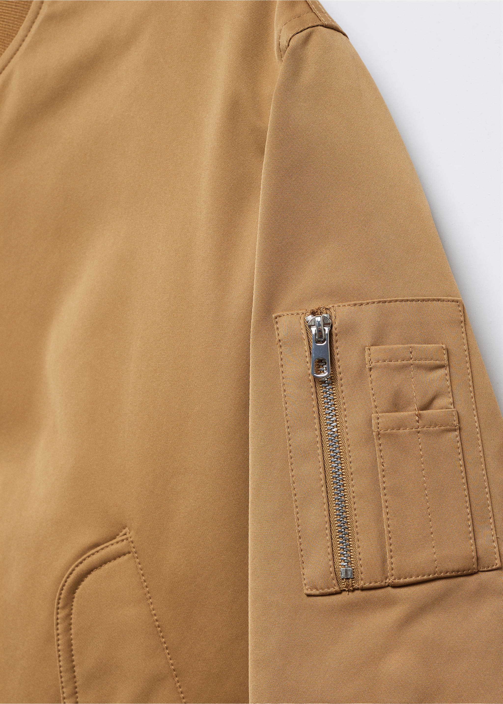 Chaqueta bomber oversize - Detalle del artículo 8, Marrón medio. Ref: 57045136-00.
